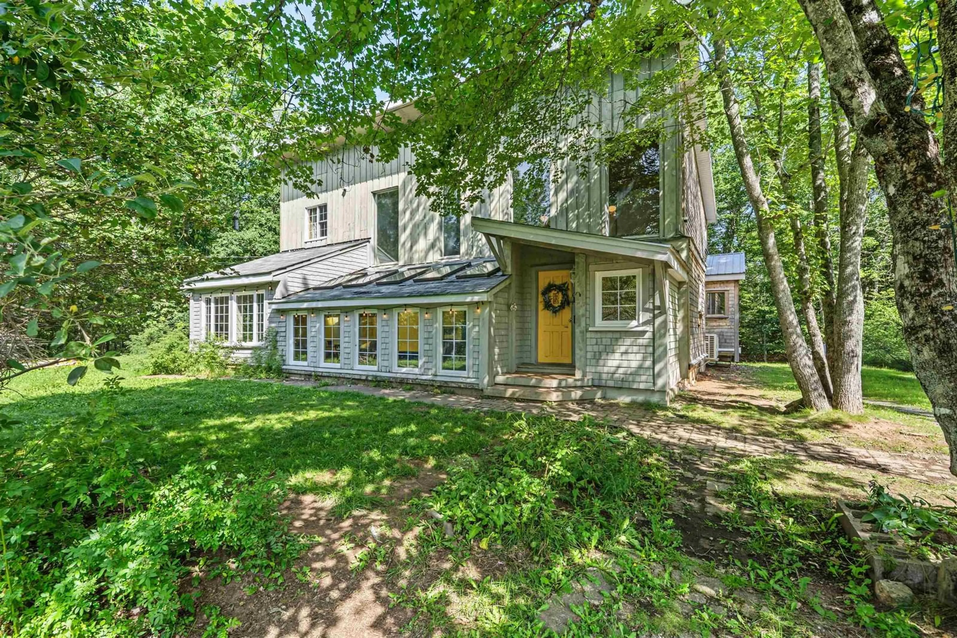Unknown for 1295 Bog Rd, Falmouth Nova Scotia B0P 1P0
