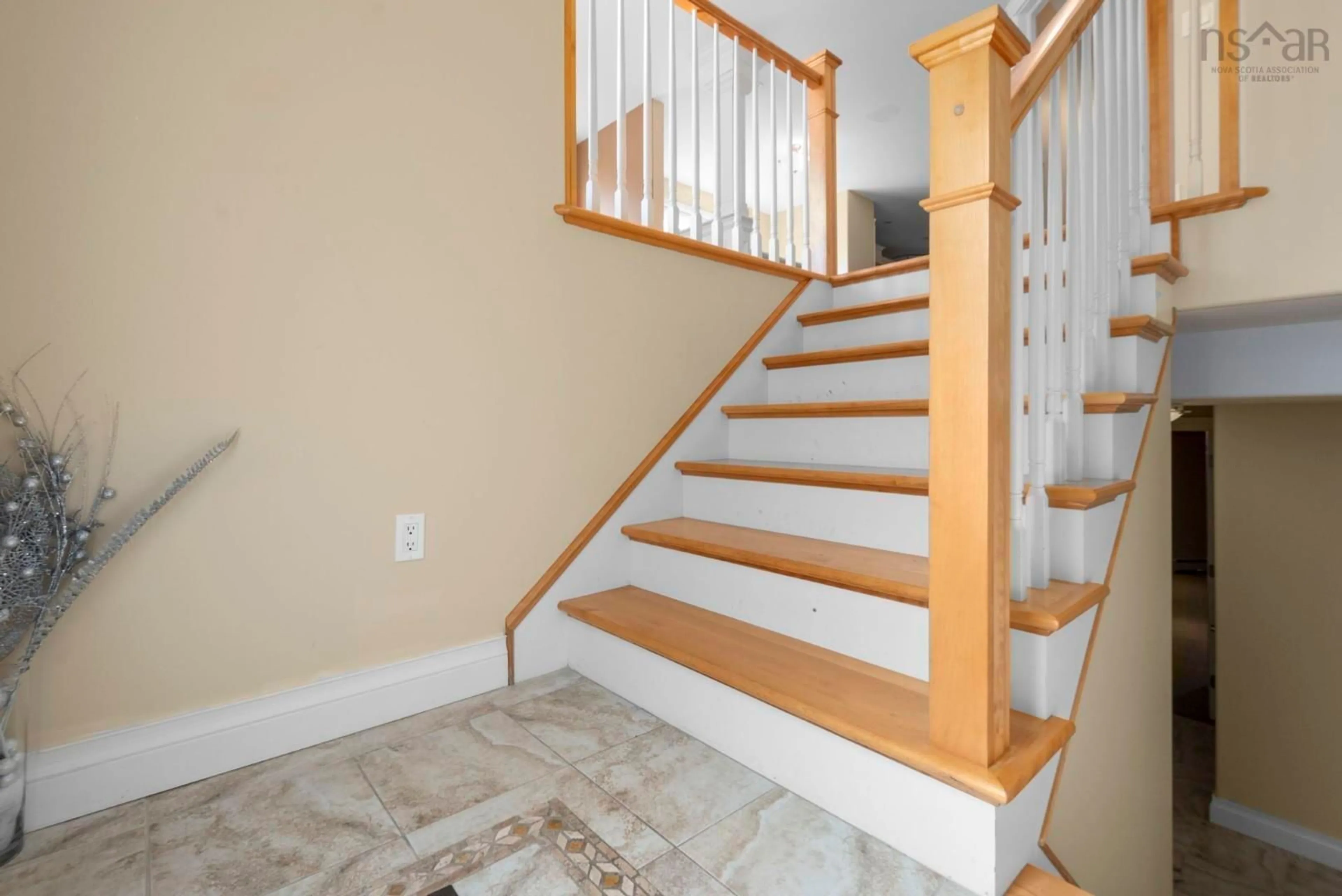 Stairs for 31 Sagewood Lane, Halifax Nova Scotia B3P 0B8
