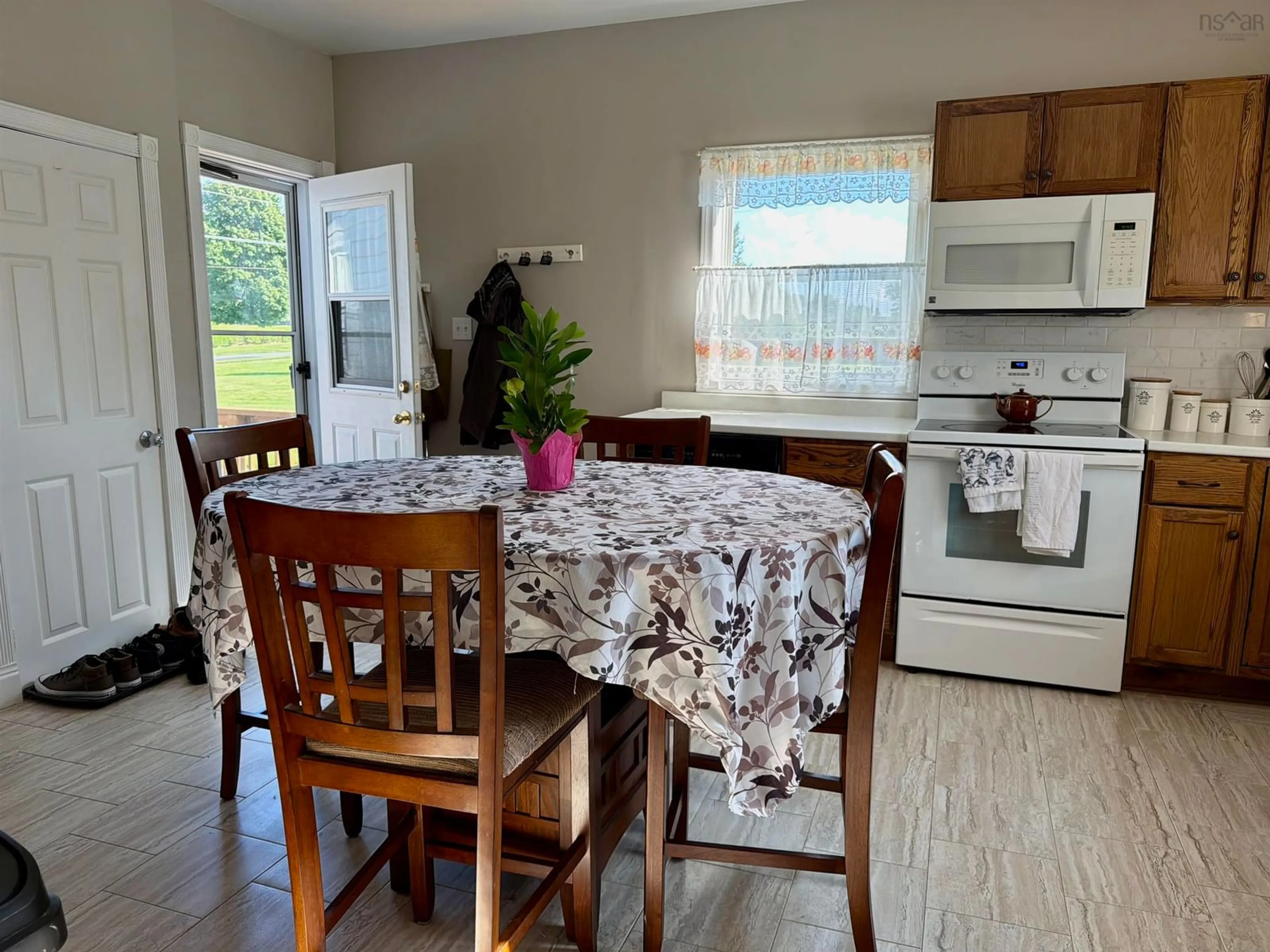 Unknown for 402 Neville St, Reserve Nova Scotia B1E 1G5