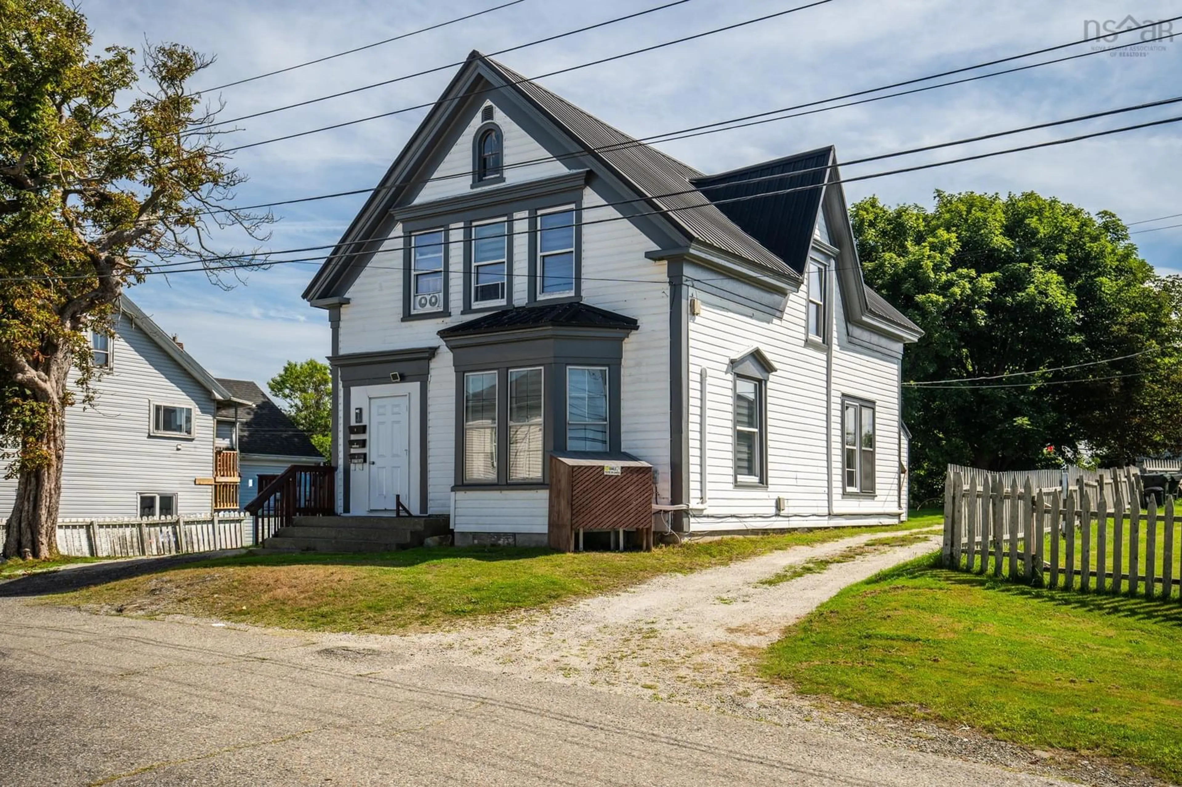 Unknown for 1 Butler St, Yarmouth Nova Scotia B5A 3Y7