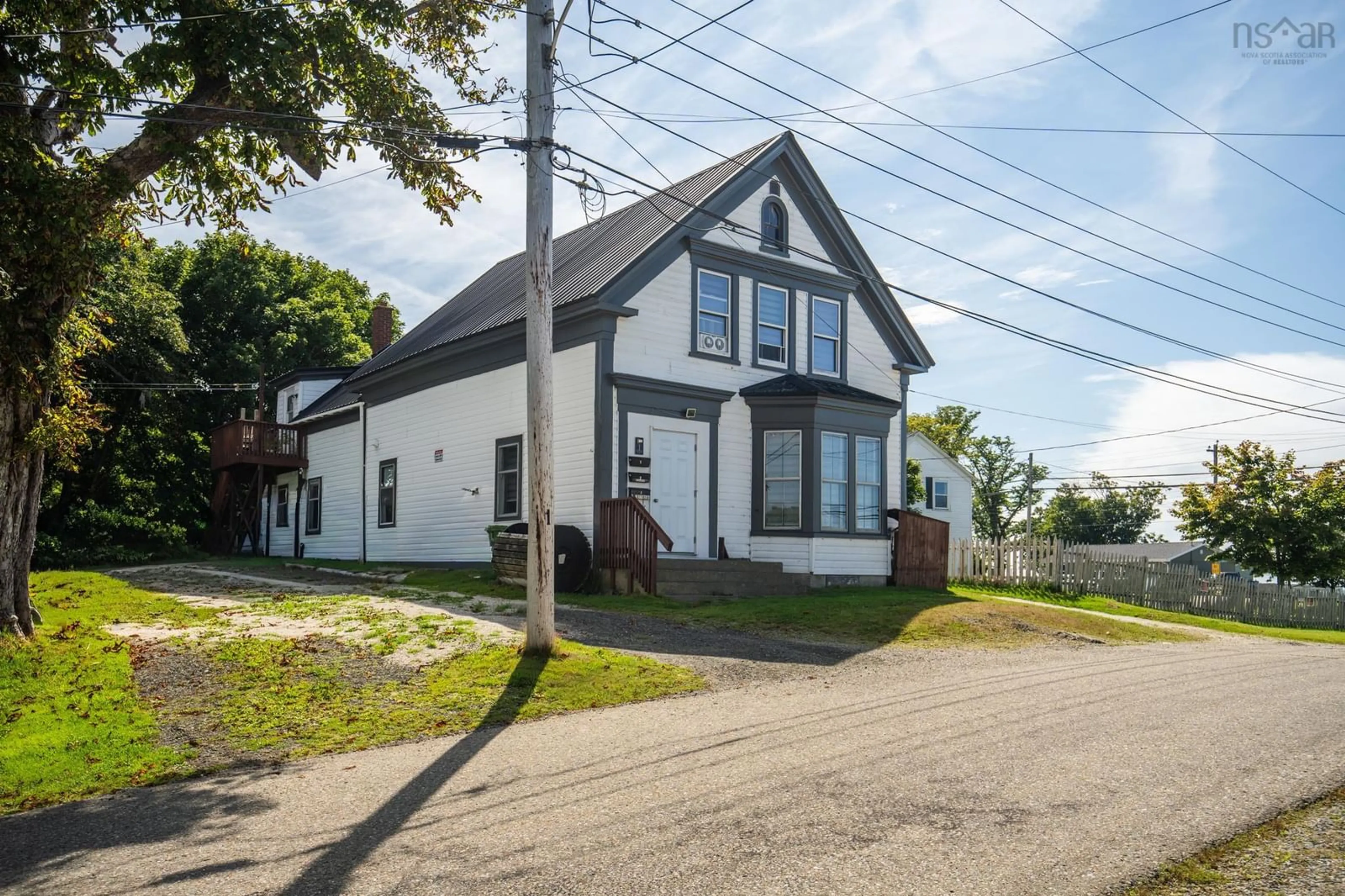 Unknown for 1 Butler St, Yarmouth Nova Scotia B5A 3Y7
