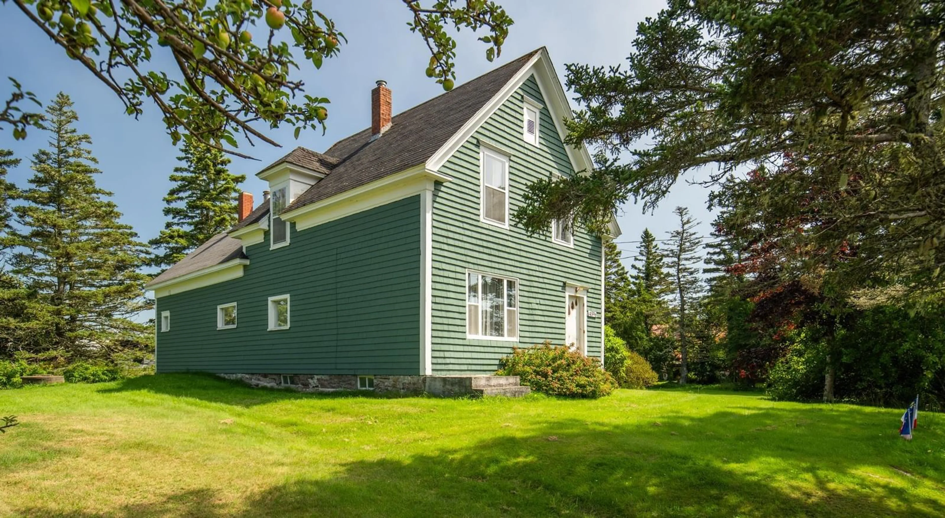 Home with vinyl exterior material, street for 4596 Highway 1, Woodvale Nova Scotia B0W 3T0