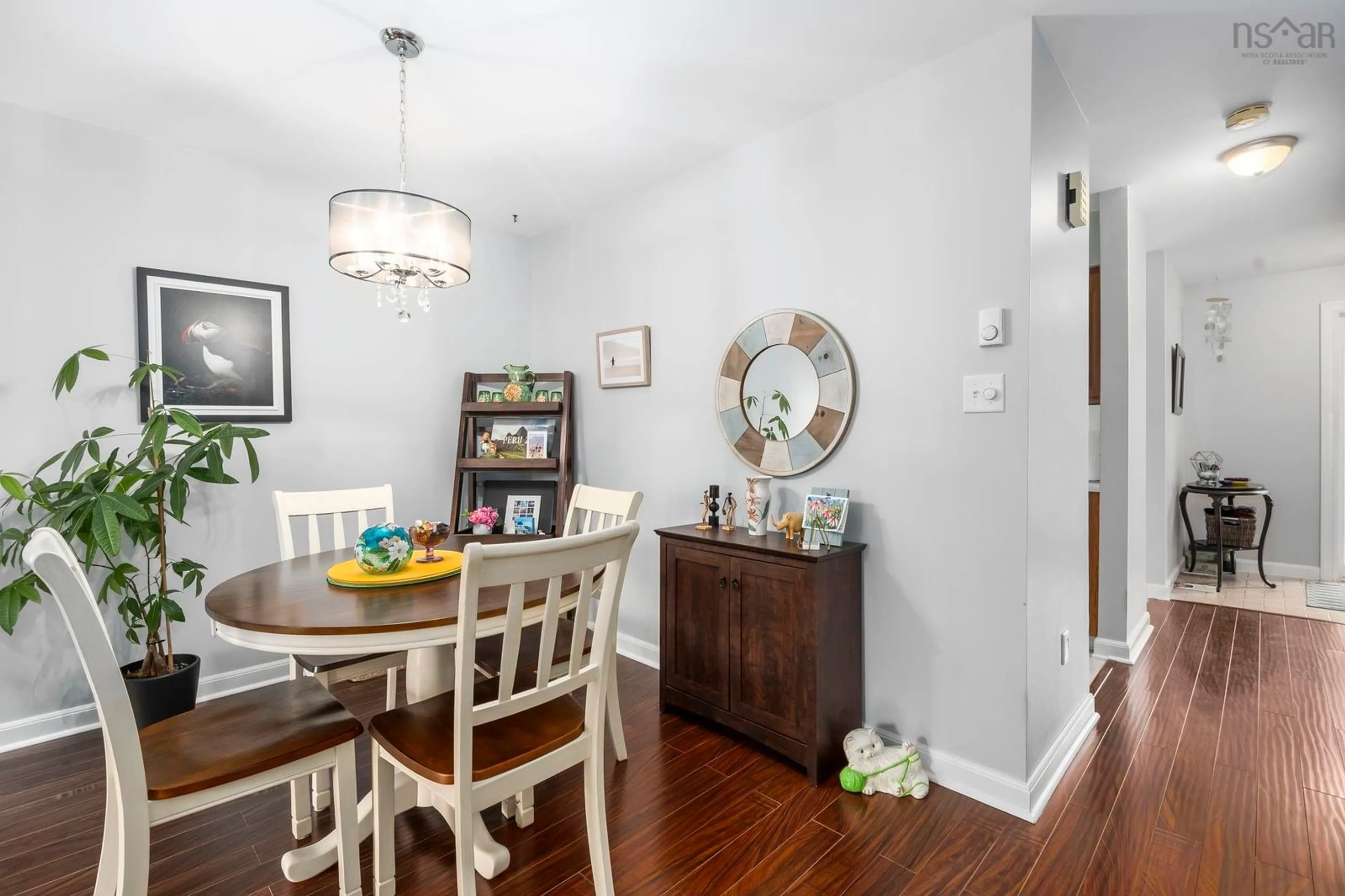 Dining room, wood/laminate floor for 3 Collins Grove Crt, Dartmouth Nova Scotia B2W 5Y1