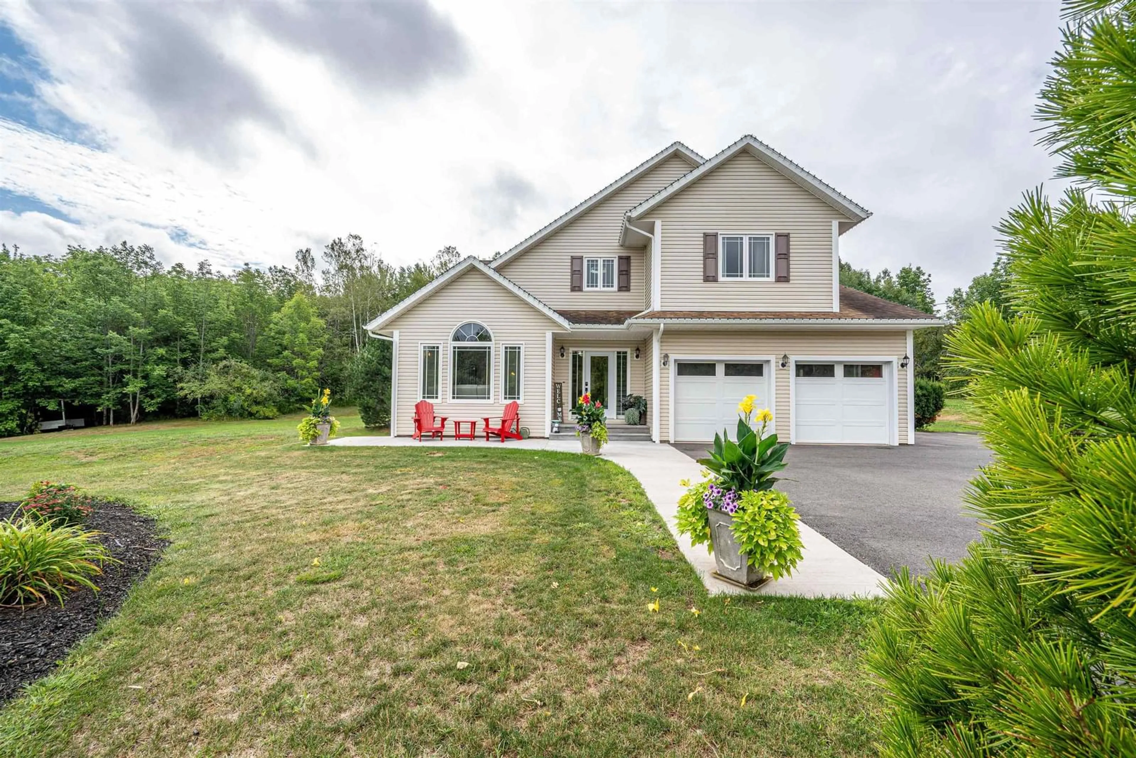 Home with vinyl exterior material, street for 118 Palmer Rd, Harmony Nova Scotia B0P 1C0