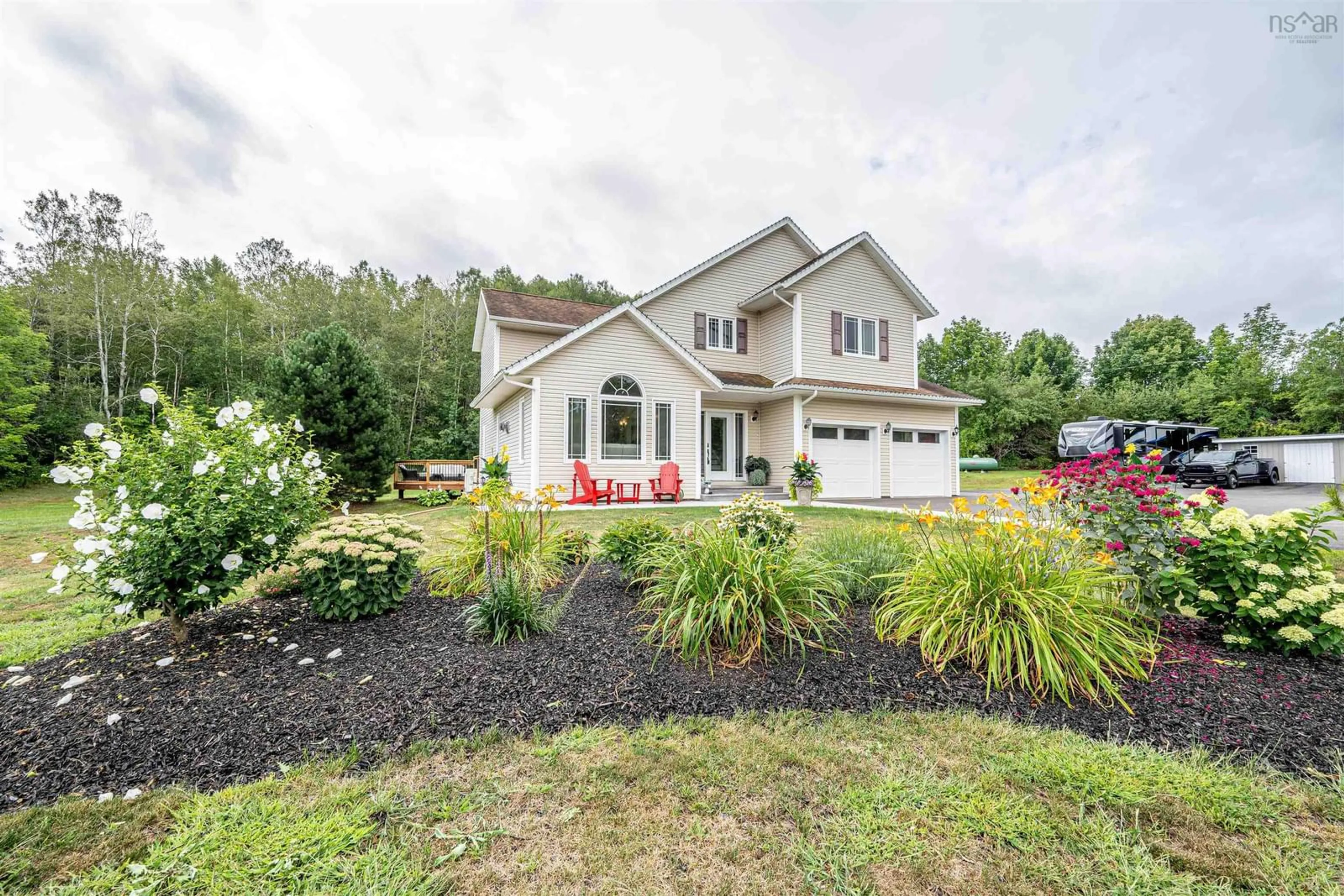 Home with vinyl exterior material, water/lake/river/ocean view for 118 Palmer Rd, Harmony Nova Scotia B0P 1C0