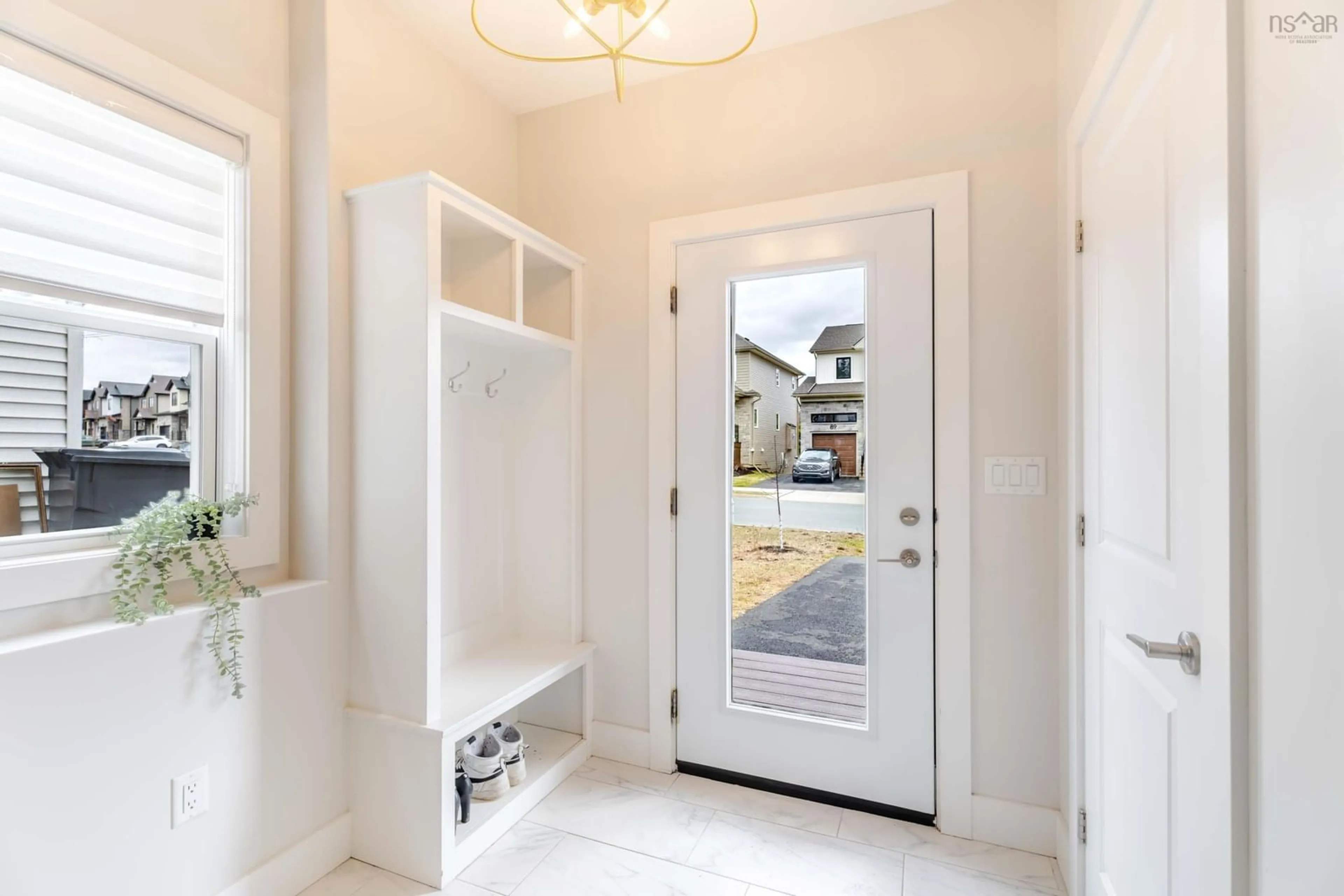 Indoor entryway for 92 Puncheon Way, Bedford Nova Scotia B4B 2K9