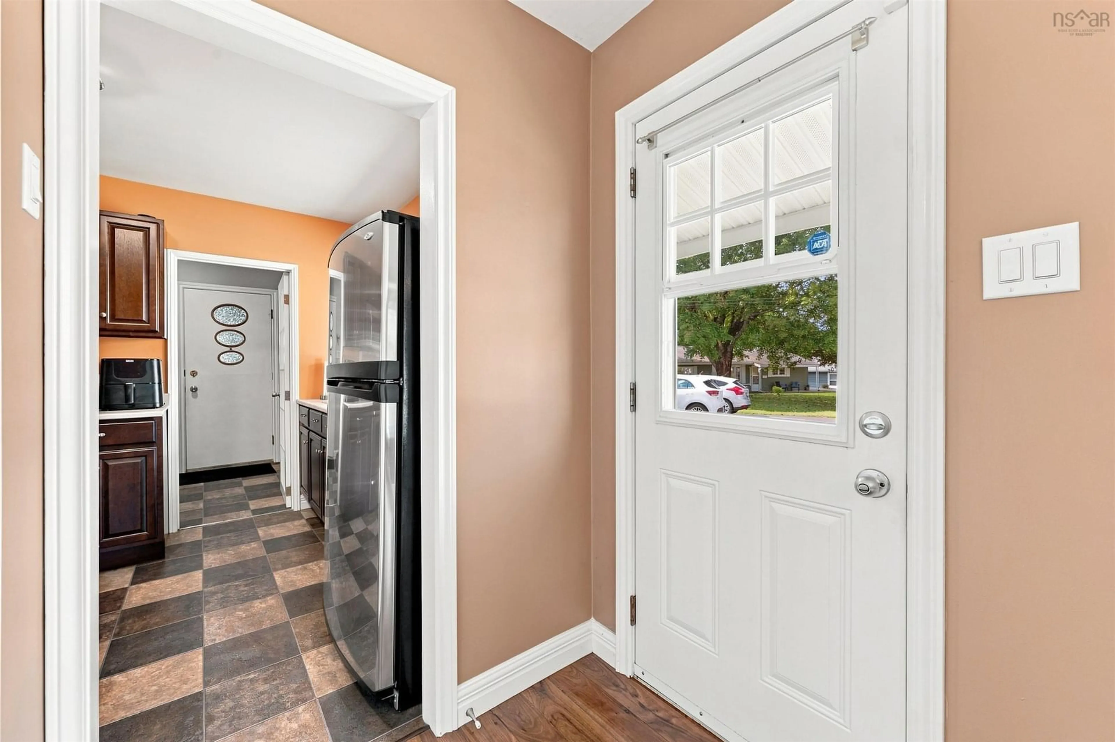 Indoor entryway for 15 Magog Crt, Dartmouth Nova Scotia B2W 2Z6