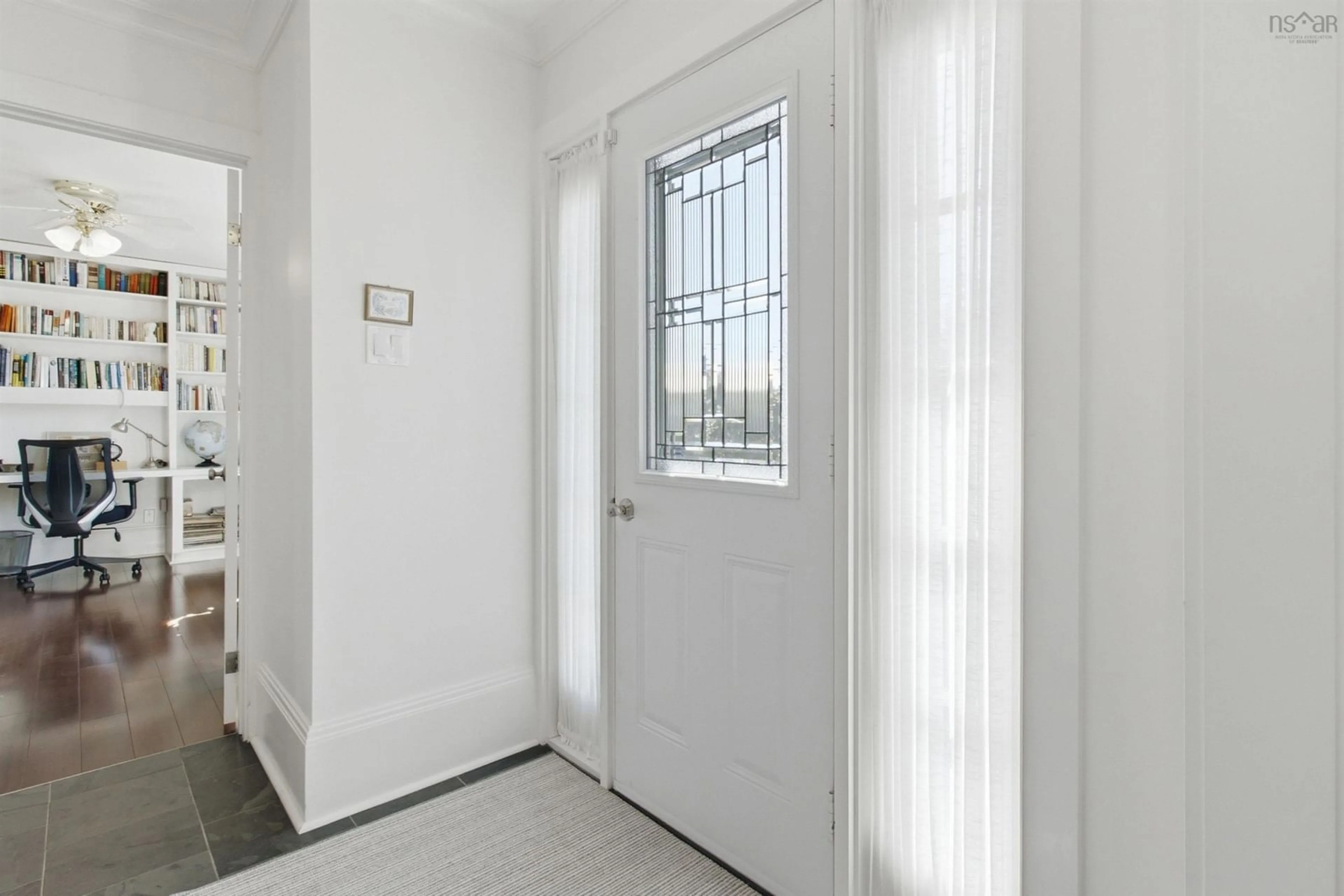 Indoor entryway for 50 Eaglewood Drive, Bedford Nova Scotia B4A 2J6