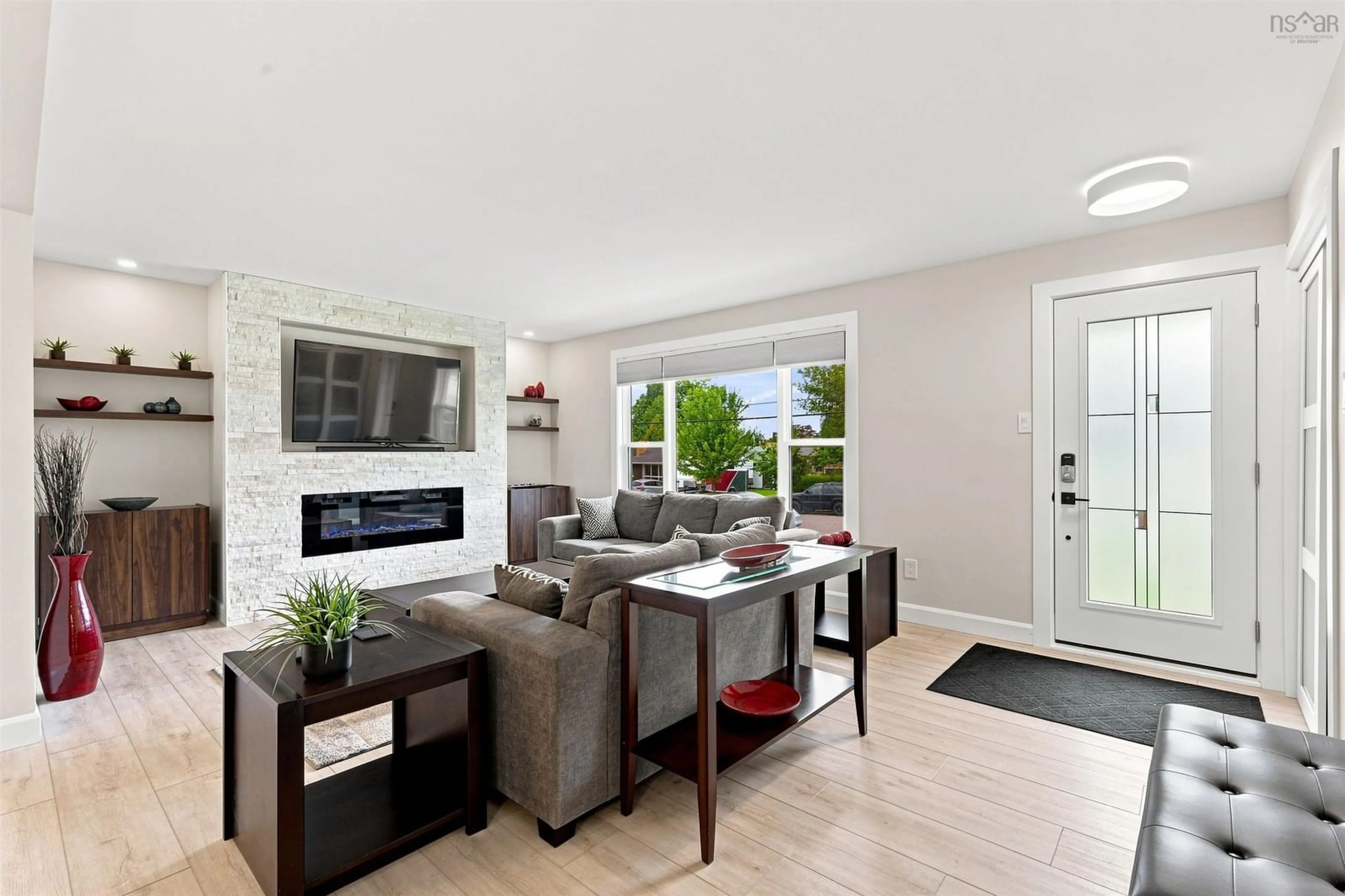 Living room with furniture, unknown for 121 Belle Vista Dr, Dartmouth Nova Scotia B2W 2X6