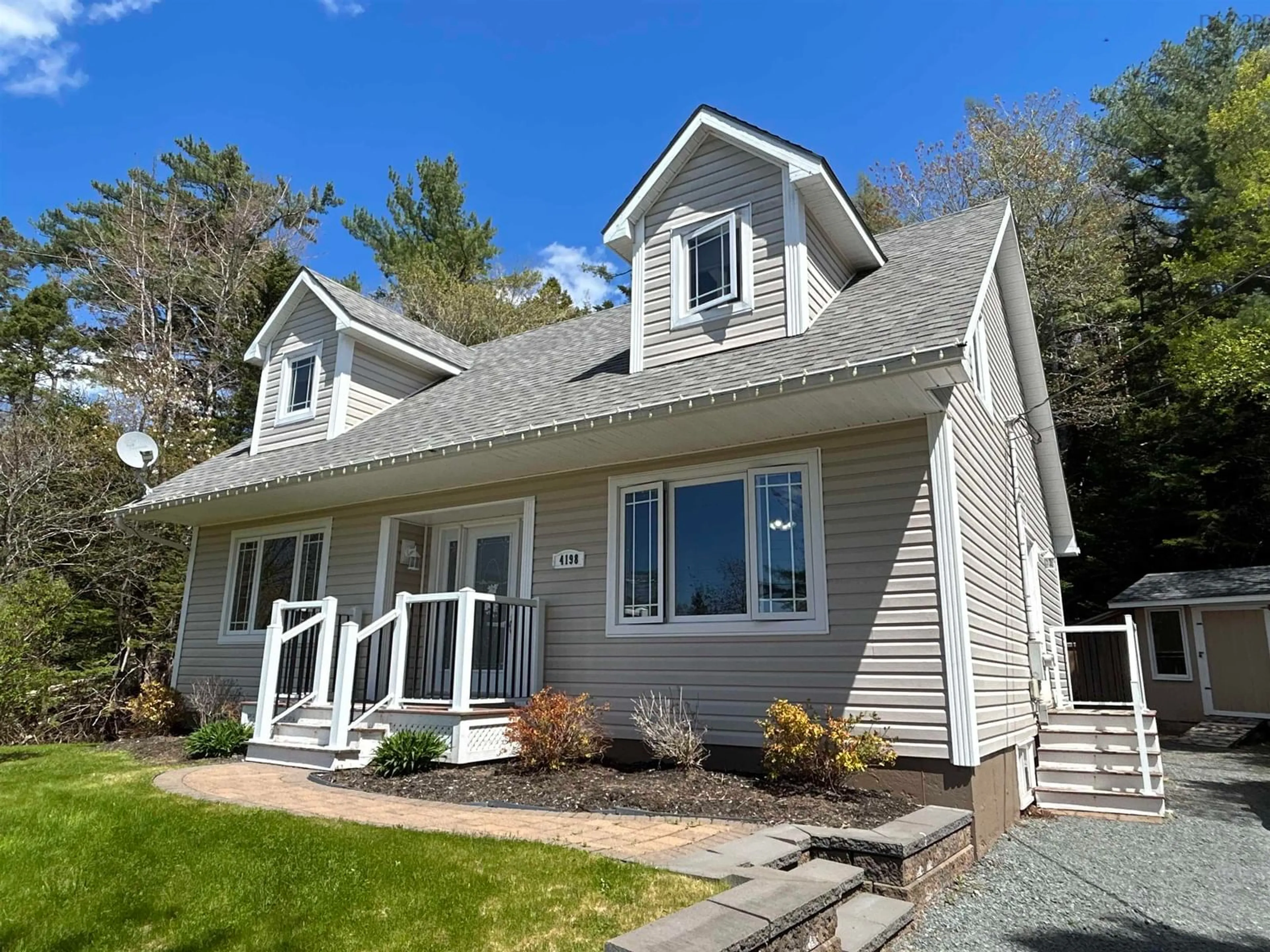 Home with vinyl exterior material, unknown for 4198 Sonora Rd, Sherbrooke Nova Scotia B0H 1X0