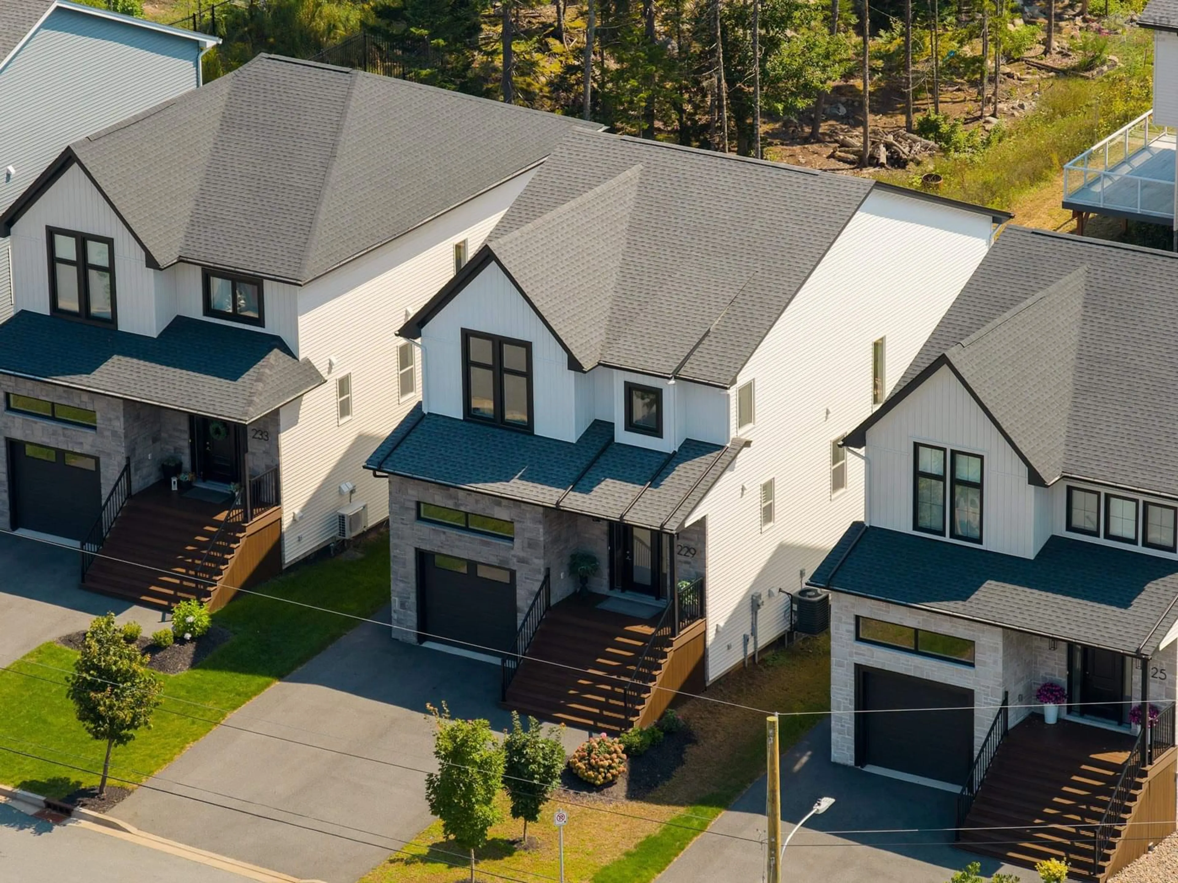 A pic from outside/outdoor area/front of a property/back of a property/a pic from drone, unknown for 229 Talus Ave, Bedford Nova Scotia B4B 1T9