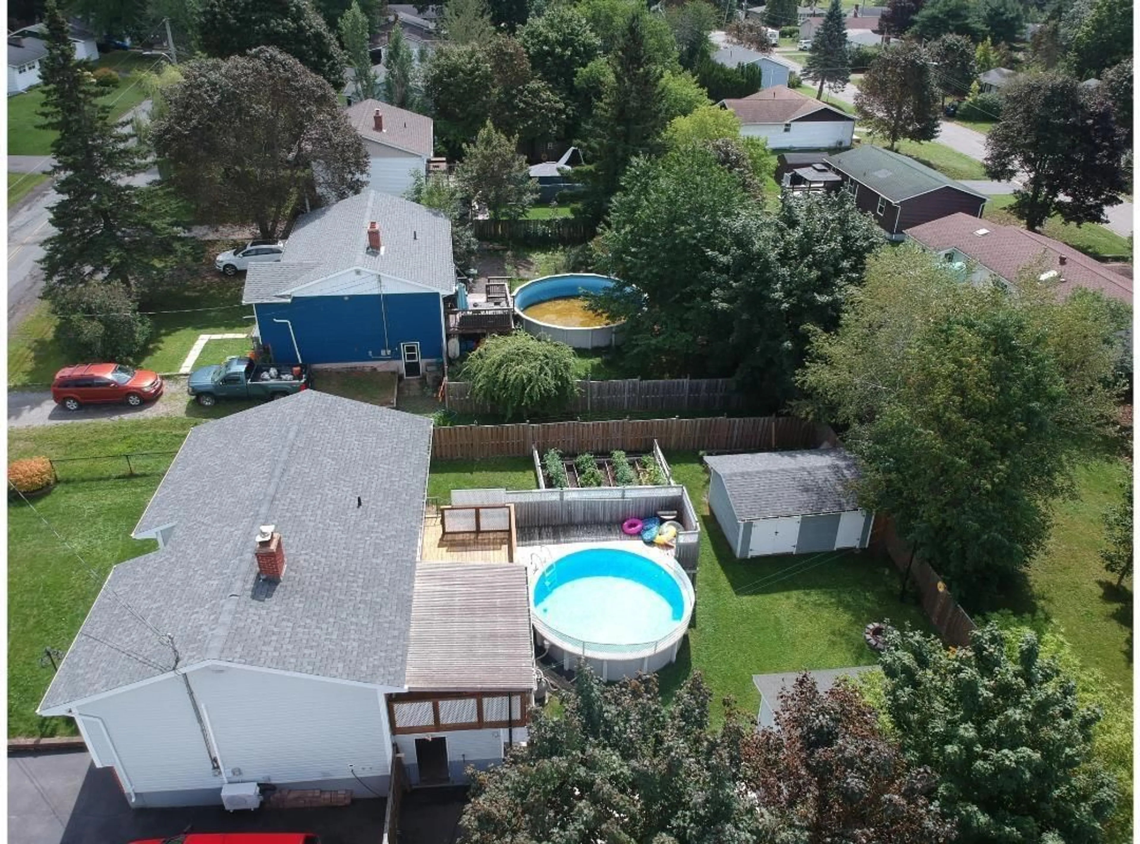A pic from outside/outdoor area/front of a property/back of a property/a pic from drone, city buildings view from balcony for 82 Campbell Rd, Kentville Nova Scotia B4N 1Y3