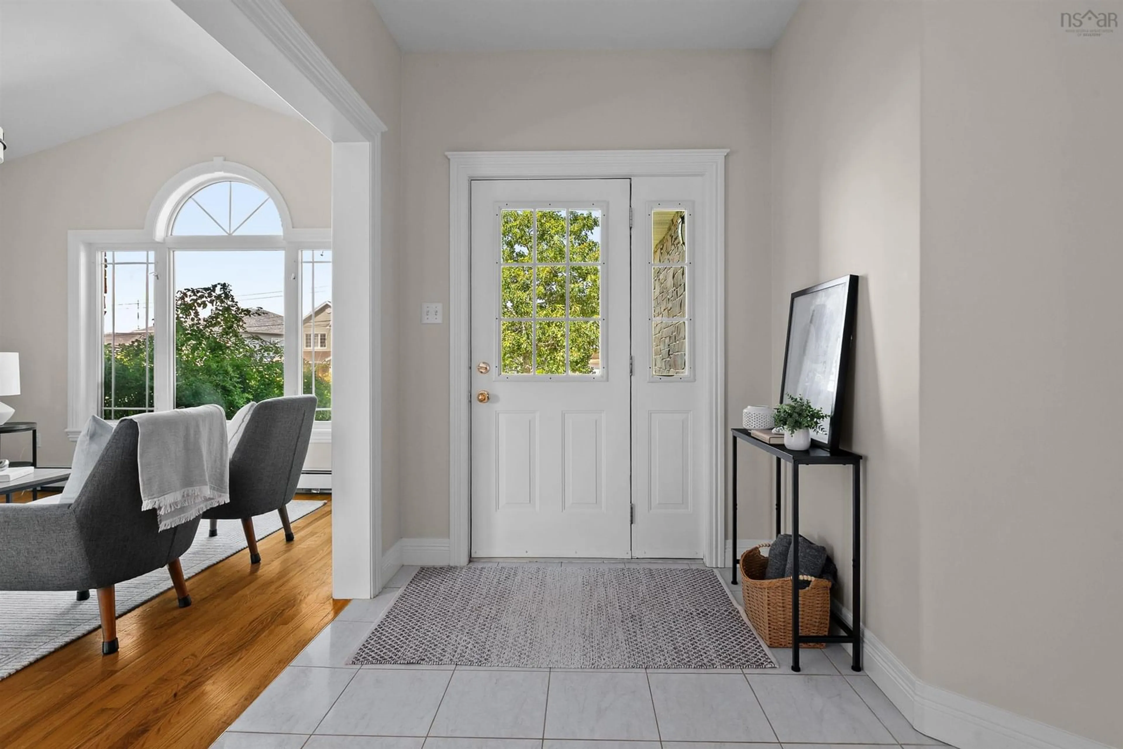 Indoor entryway for 65 Stone Gate Dr, Halifax Nova Scotia B3N 3J3