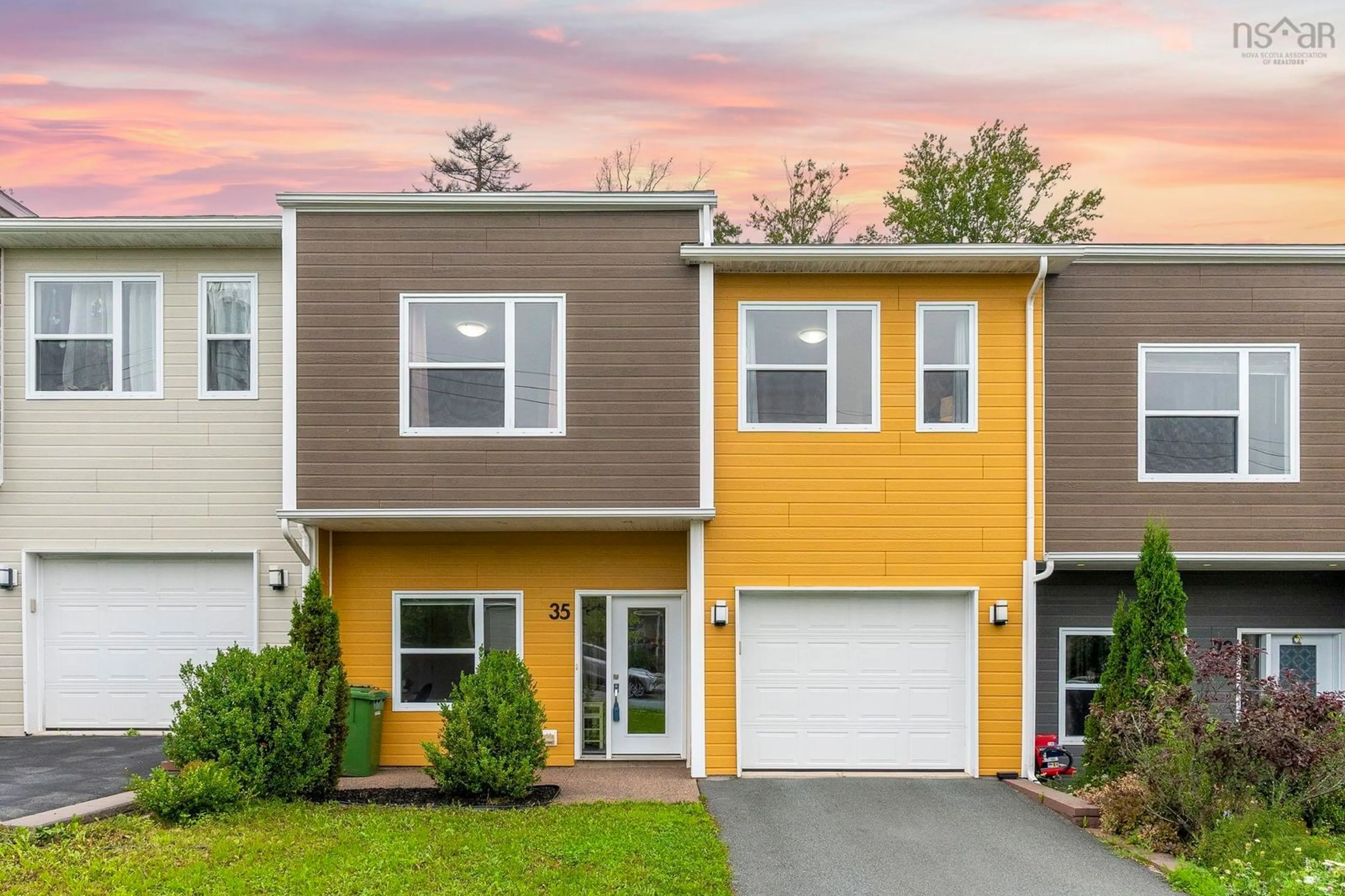 Home with vinyl exterior material, street for 35 Crossfield Ridge, Middle Sackville Nova Scotia B4E 0N1