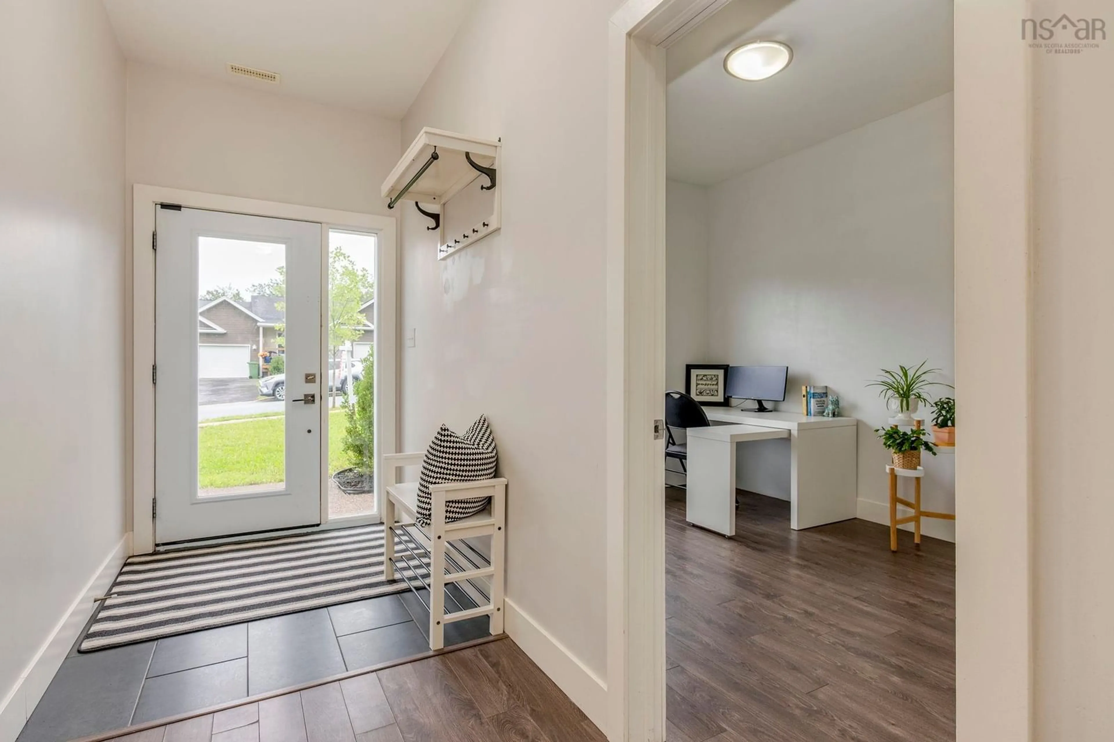 Indoor entryway for 35 Crossfield Ridge, Middle Sackville Nova Scotia B4E 0N1