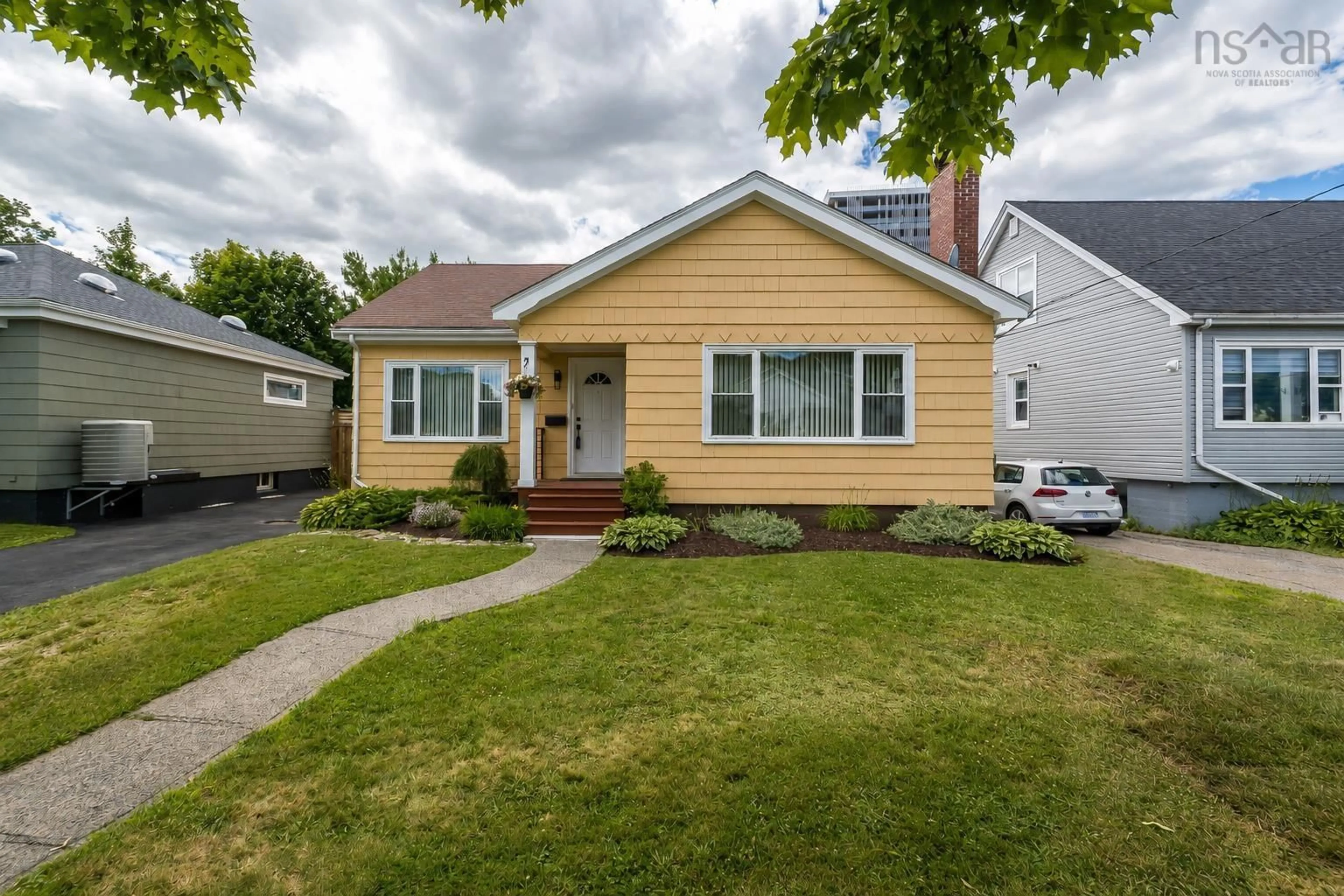Home with vinyl exterior material, street for 3162 Romans Ave, Halifax Nova Scotia B3L 3W9