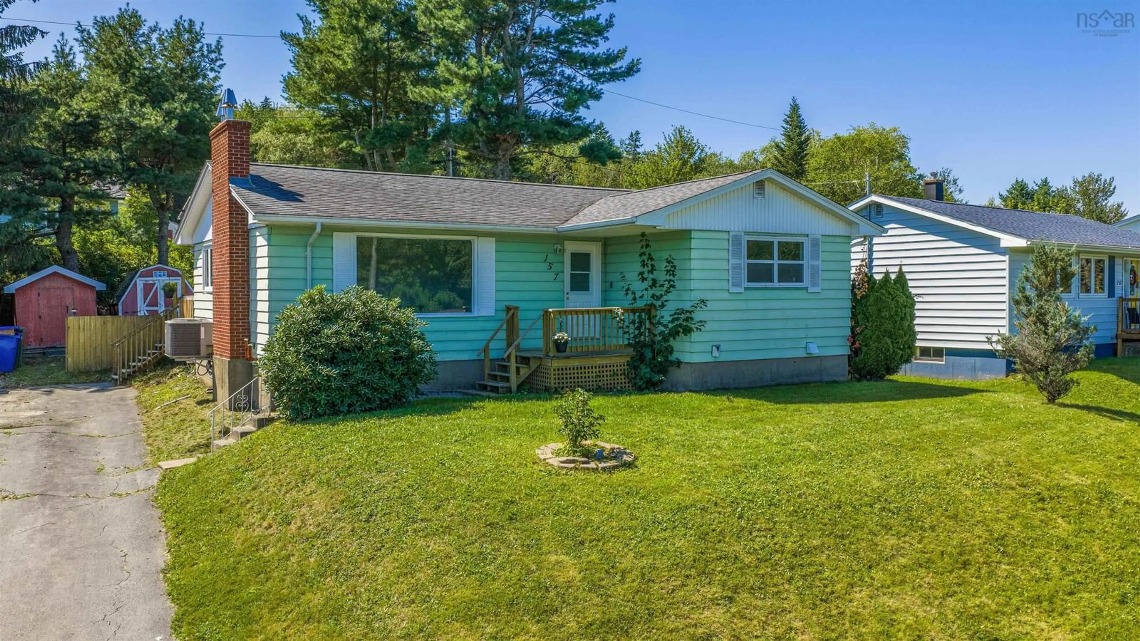 Home with vinyl exterior material, street for 157 Alder Cres, Lower Sackville Nova Scotia B4C 1A4