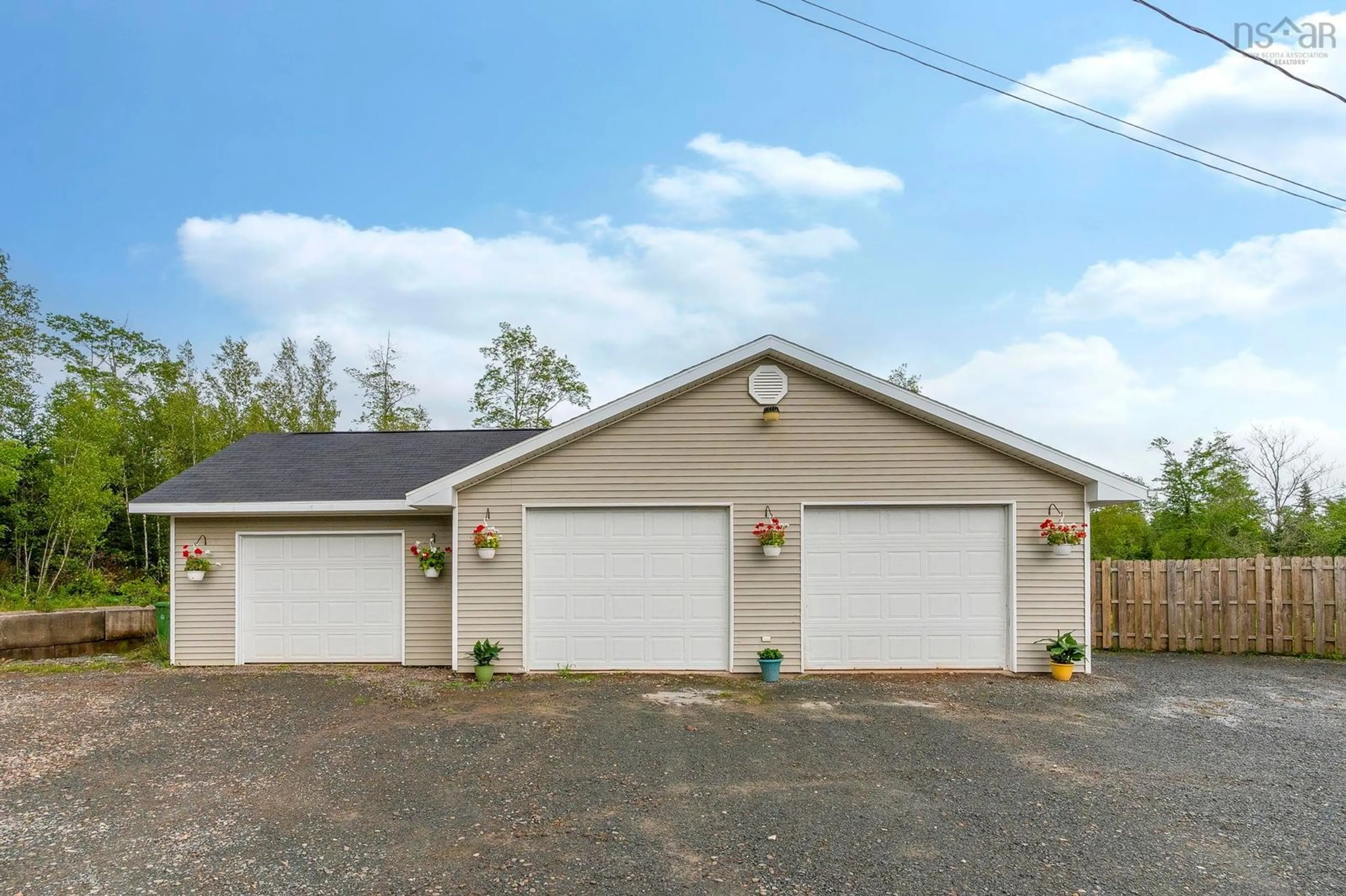 Indoor garage for 18951 Highway 2, Stewiacke Nova Scotia B0N 2J0