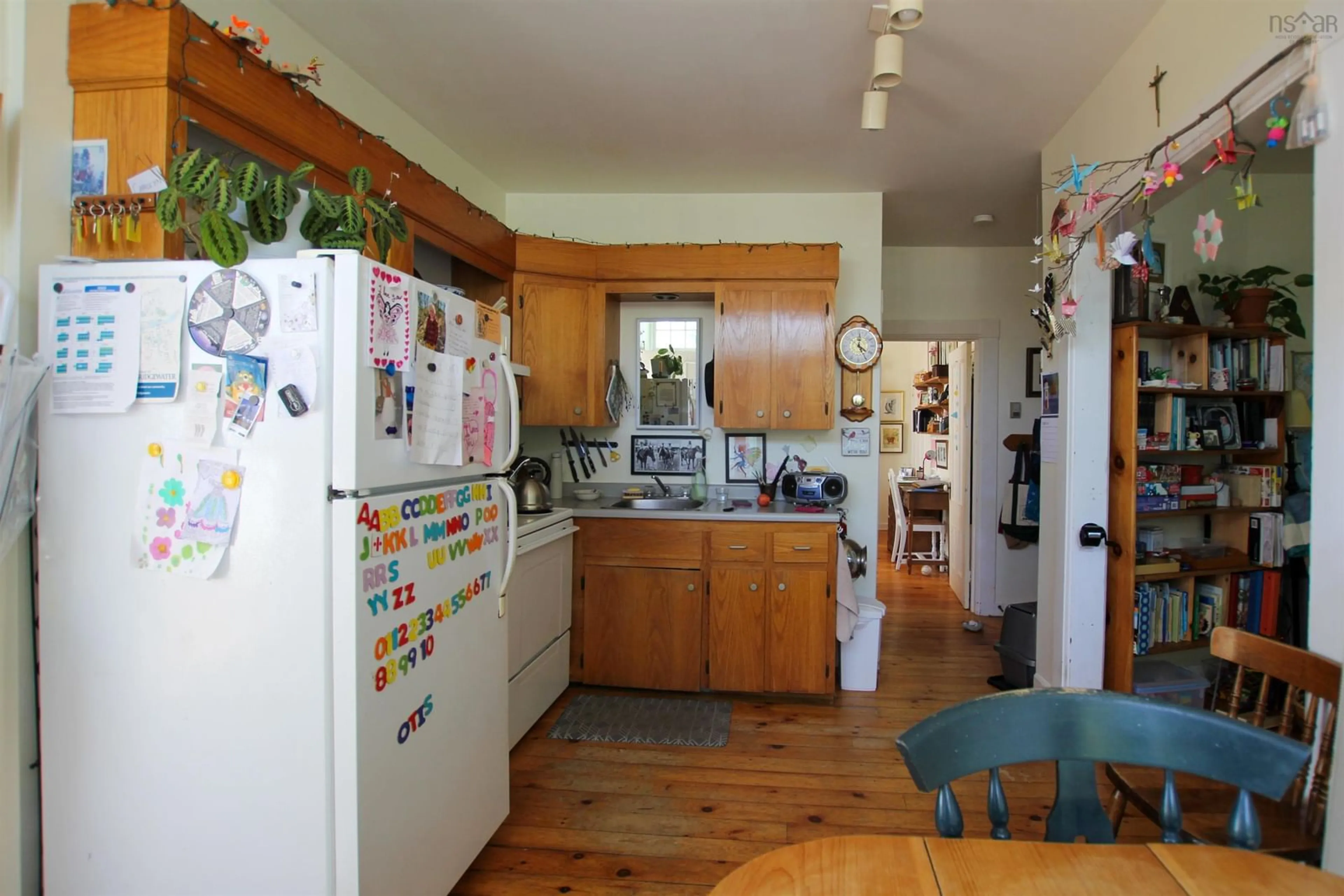 Standard kitchen, unknown for 28 St. Andrews St, Bridgewater Nova Scotia B4V 1N8
