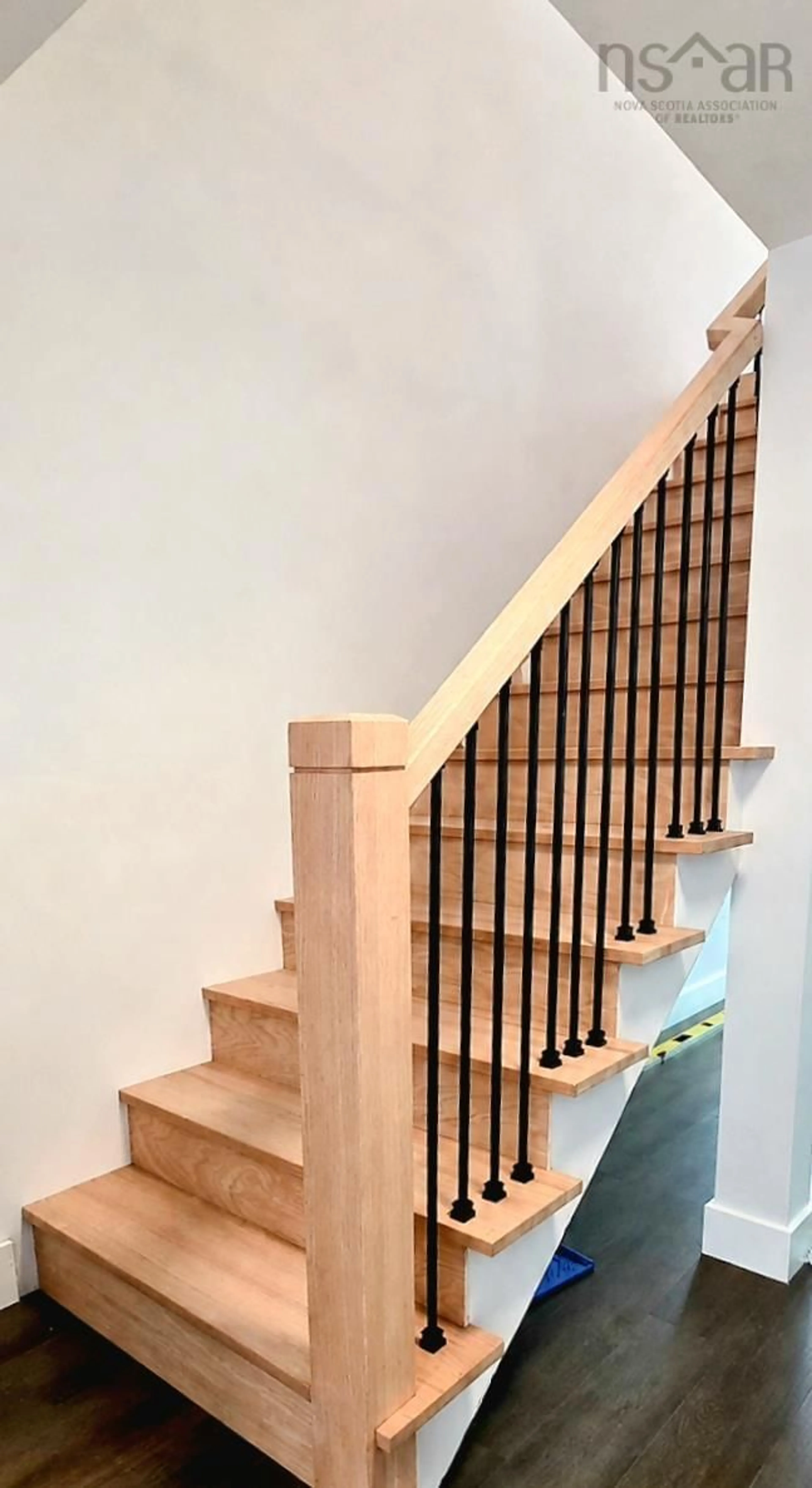 Stairs for 967 Pleasant St, Canning Nova Scotia B0P 1H0