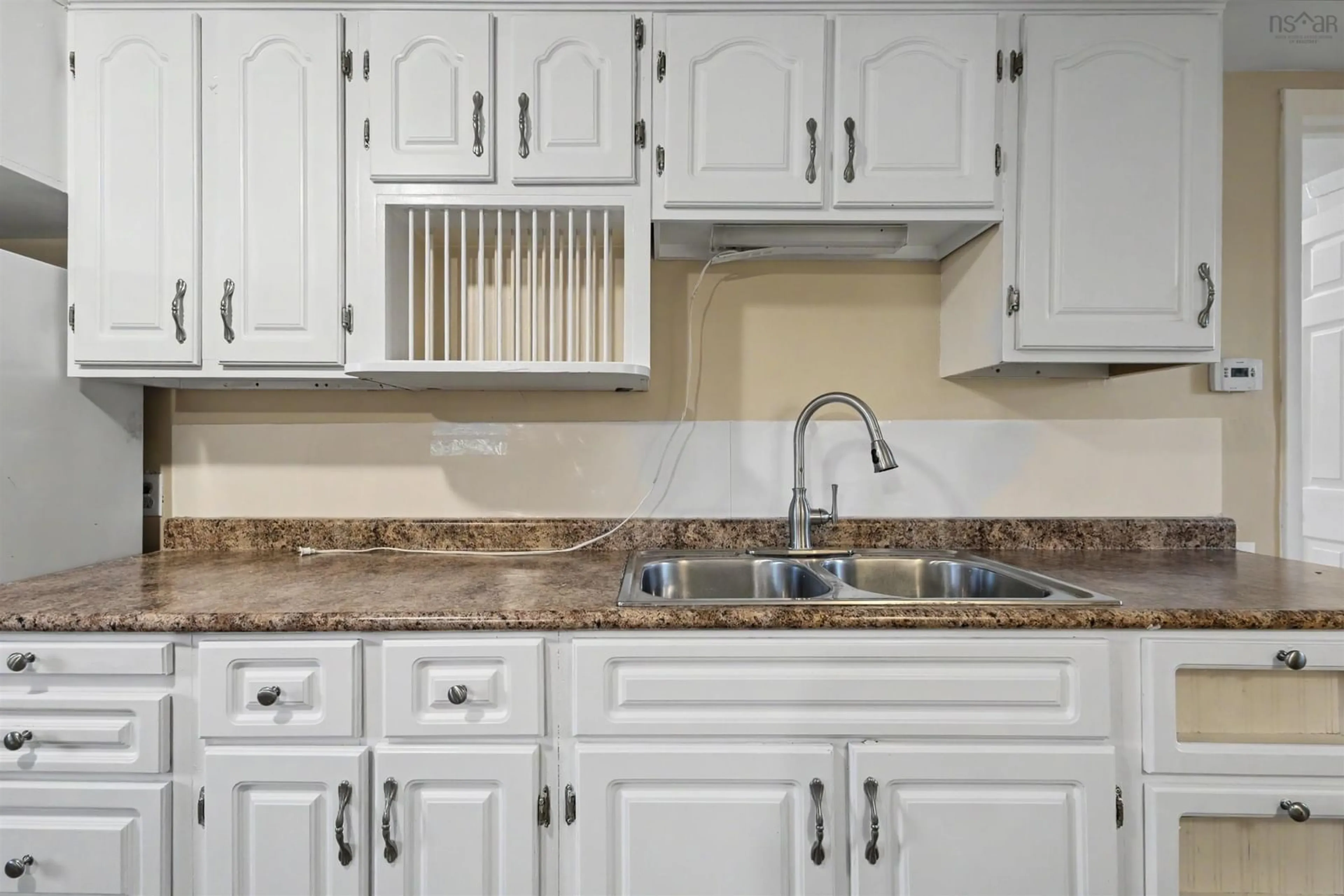 Standard kitchen, ceramic/tile floor for 148 Highland St, Glace Bay Nova Scotia B1A 2V3