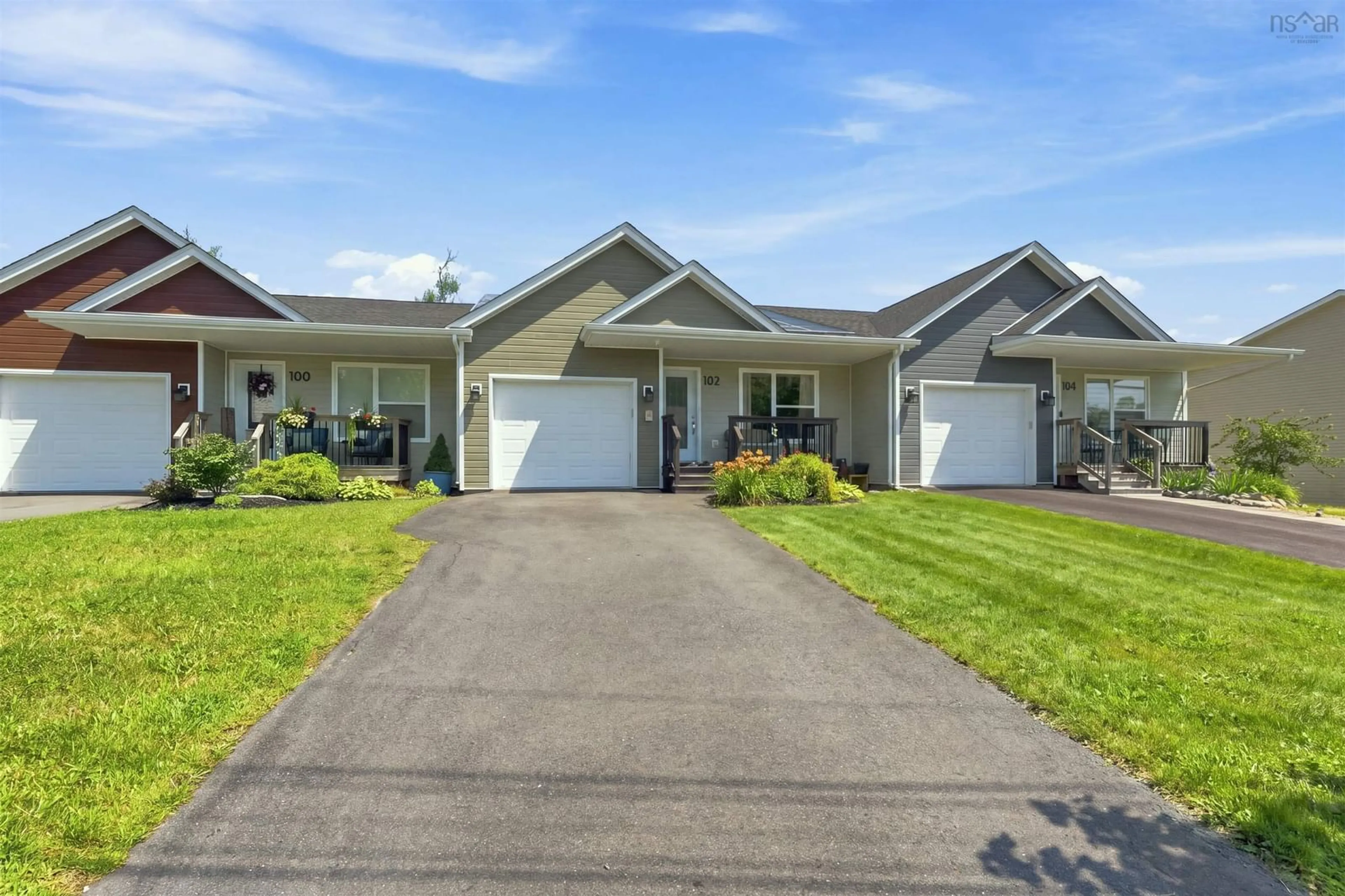 Home with vinyl exterior material, street for 102 Crossfield Ridge Ridge, Middle Sackville Nova Scotia B4E 0N2