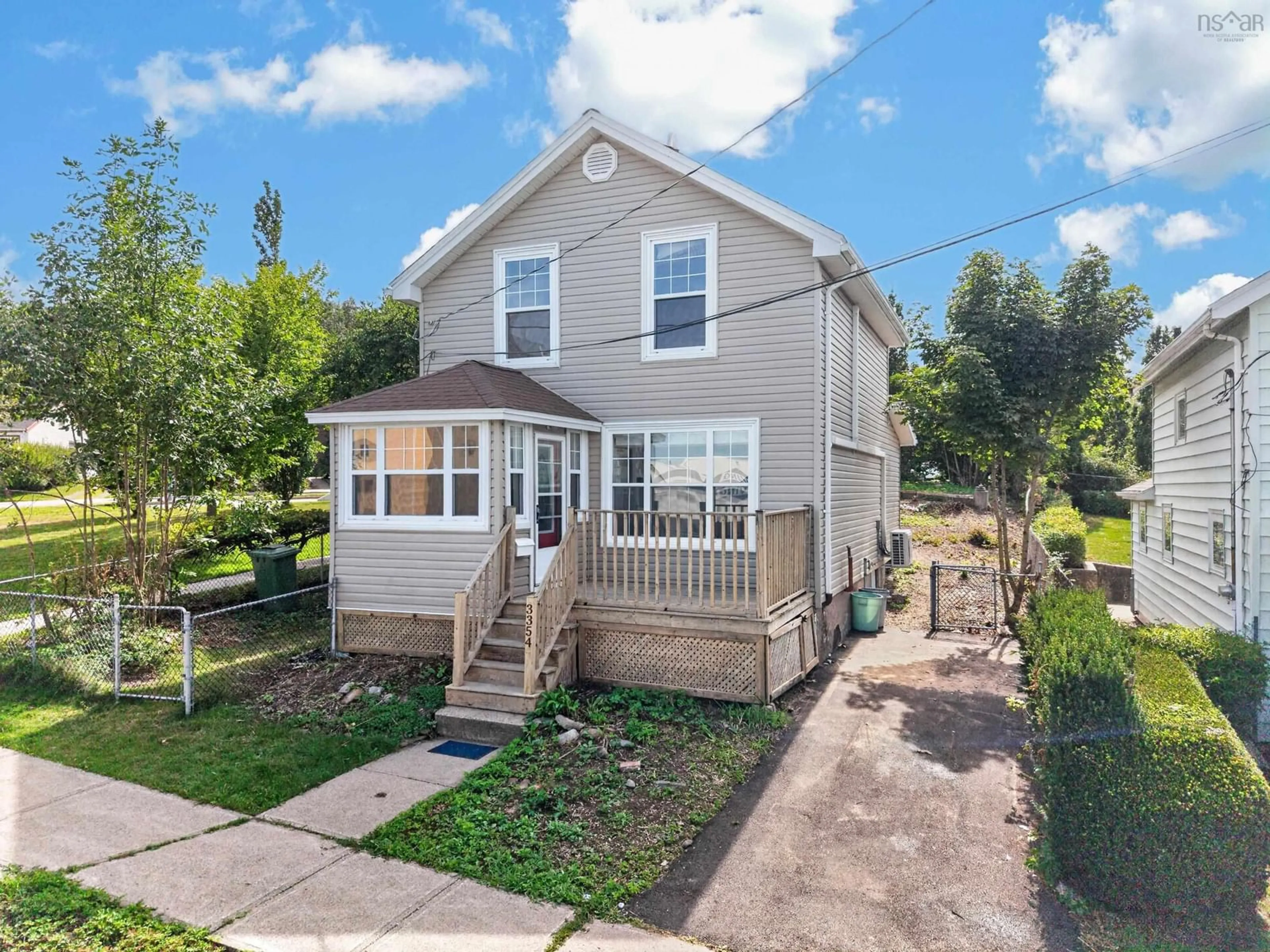 A pic from outside/outdoor area/front of a property/back of a property/a pic from drone, street for 3354 Albert Street St, Halifax Nova Scotia B3K 3N2