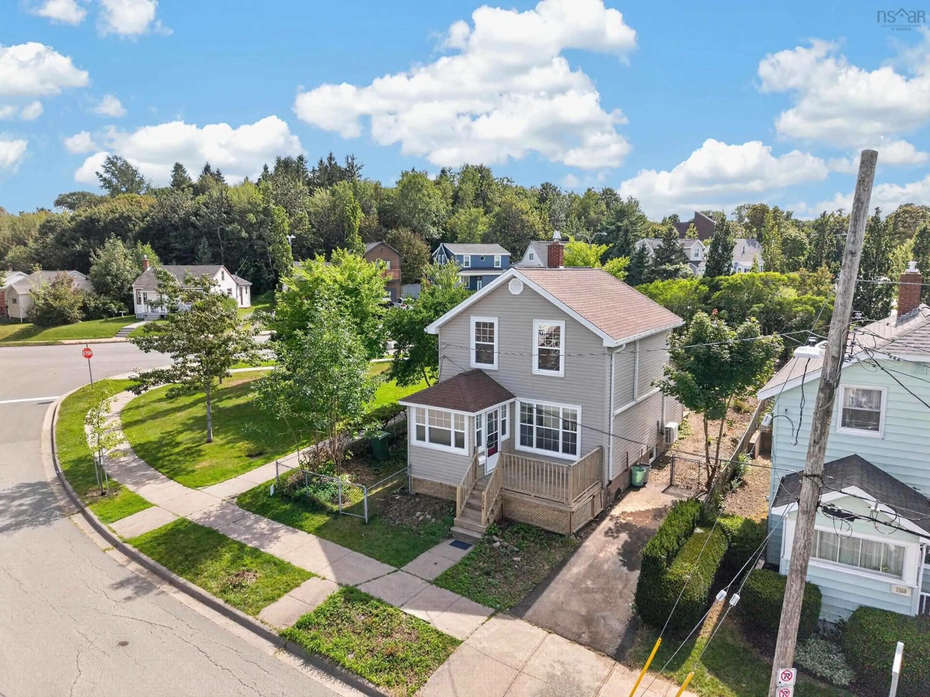 A pic from outside/outdoor area/front of a property/back of a property/a pic from drone, street for 3354 Albert Street St, Halifax Nova Scotia B3K 3N2