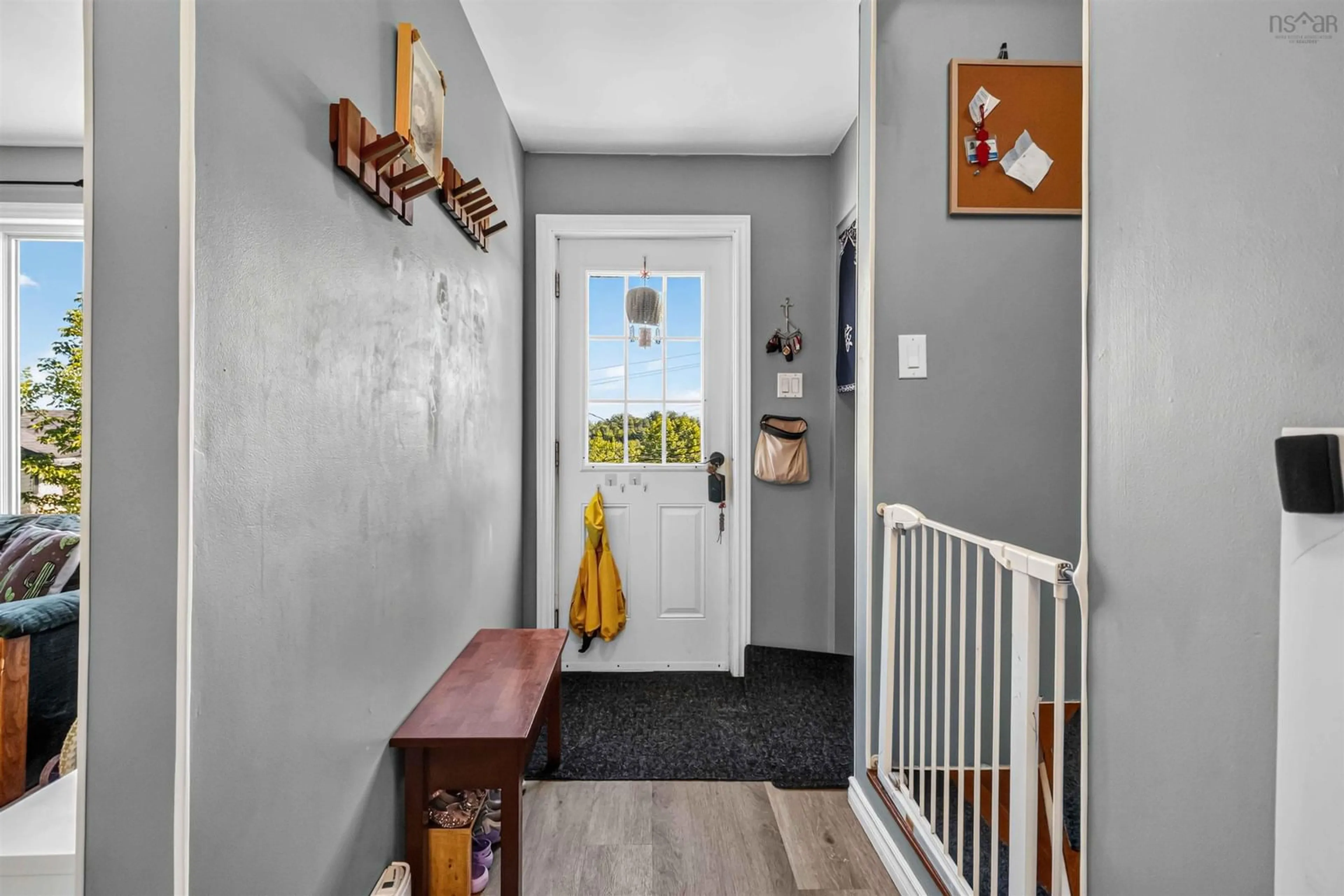 Indoor entryway for 1030 Sackville Dr, Middle Sackville Nova Scotia B4E 1S4