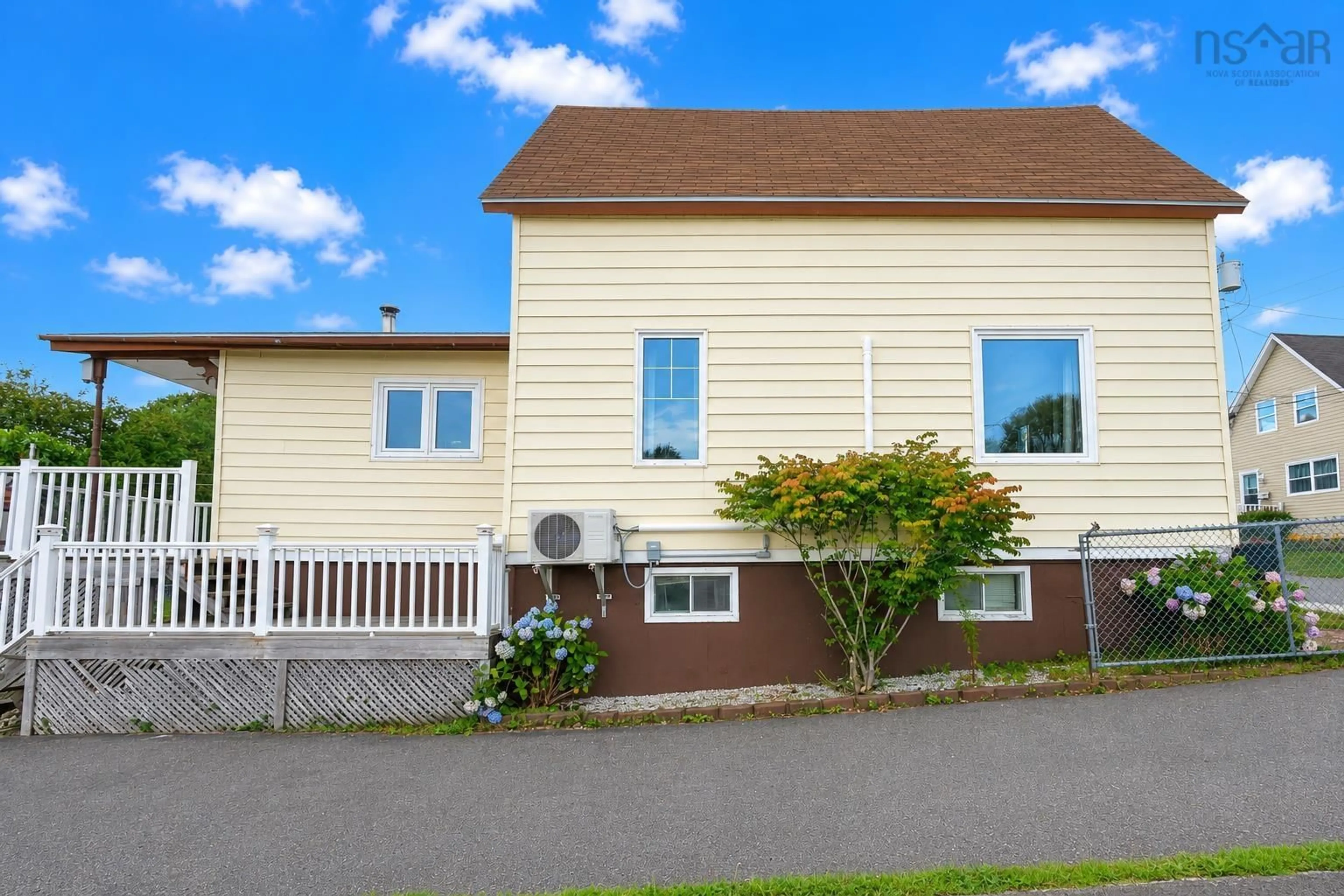 Unknown for 12 Minto St, North Sydney Nova Scotia B2A 2R6