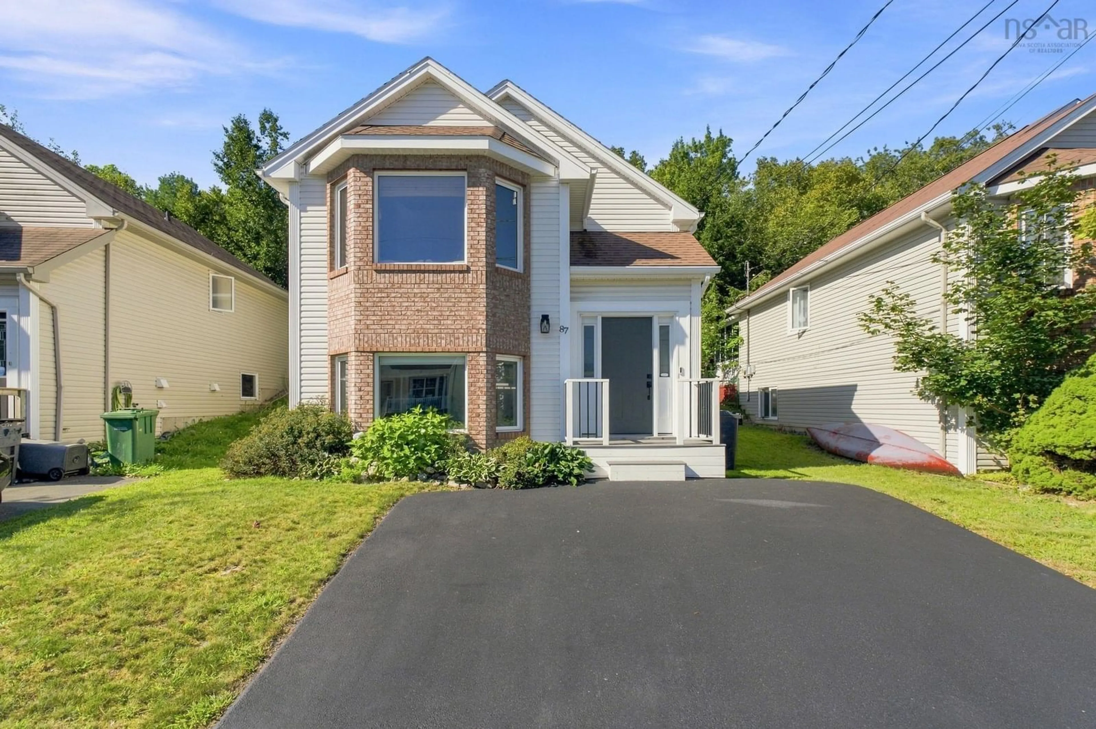 Home with vinyl exterior material, street for 87 Royal Masts Way, Bedford Nova Scotia B4A 4B7