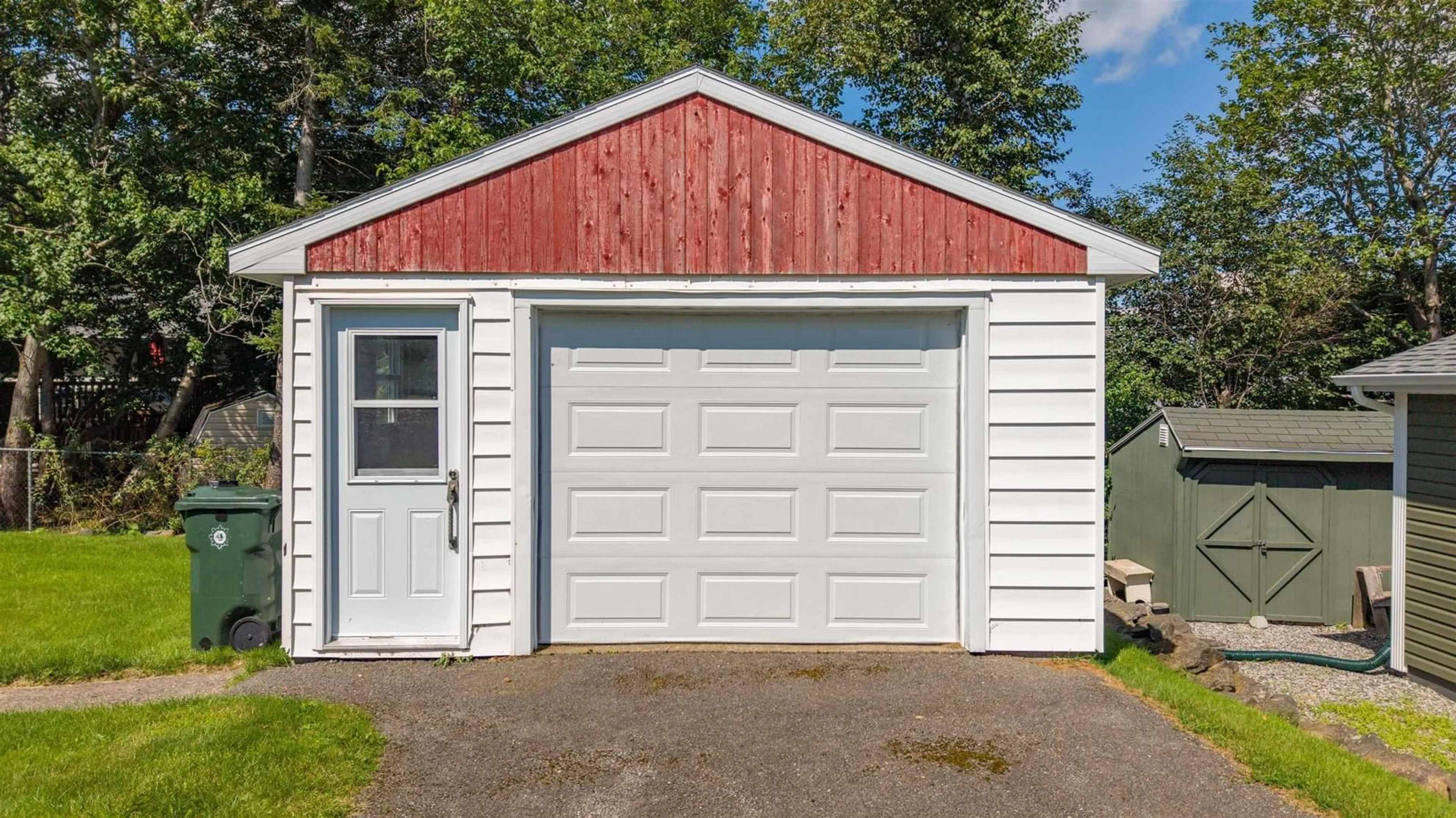 Indoor garage for 135 Kennedy Ave, Sydney Nova Scotia B1P 3K9