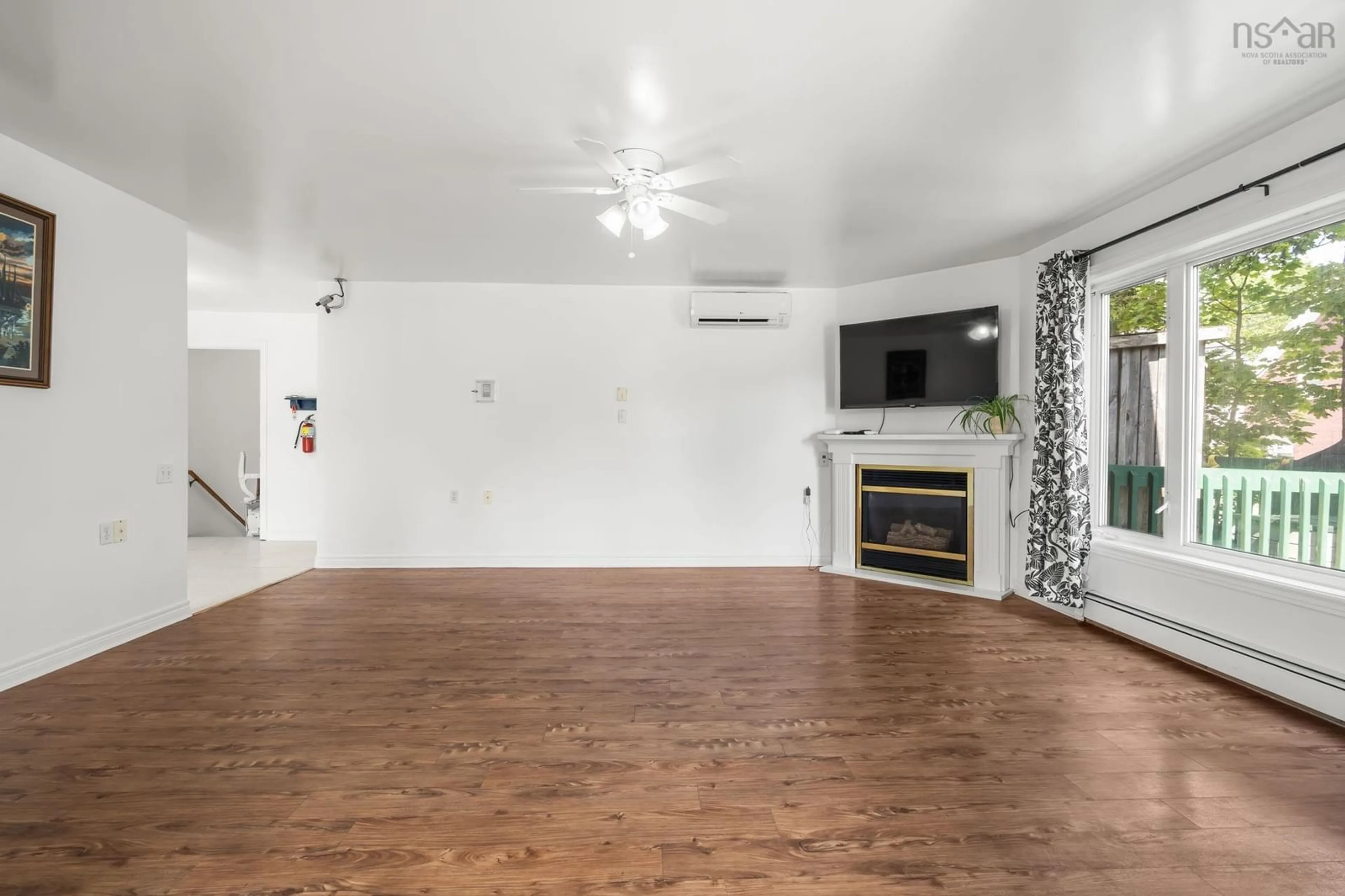 A pic of a room for 122 Victoria St, Windsor Nova Scotia B0N 2T0