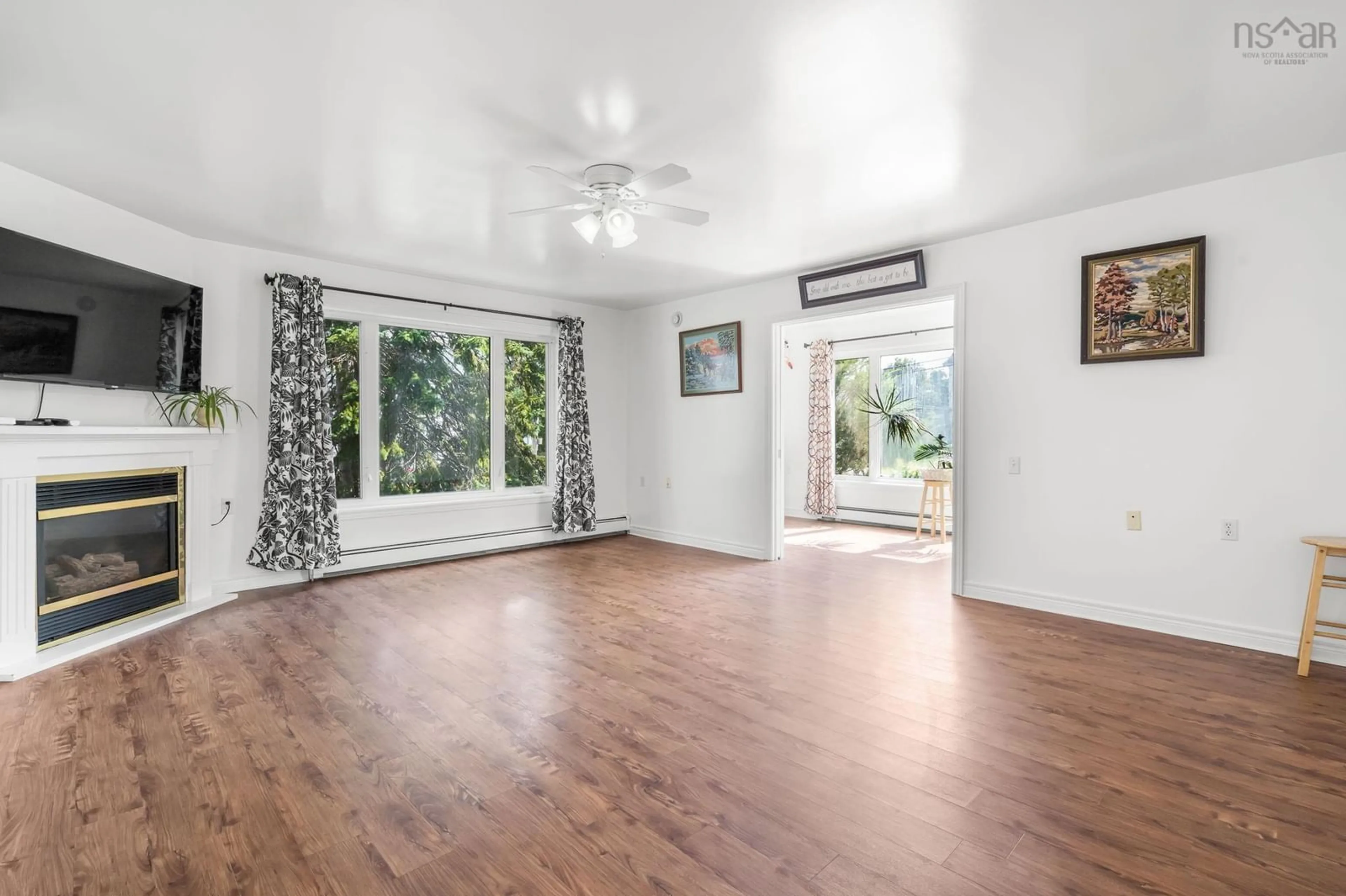 A pic of a room for 122 Victoria St, Windsor Nova Scotia B0N 2T0