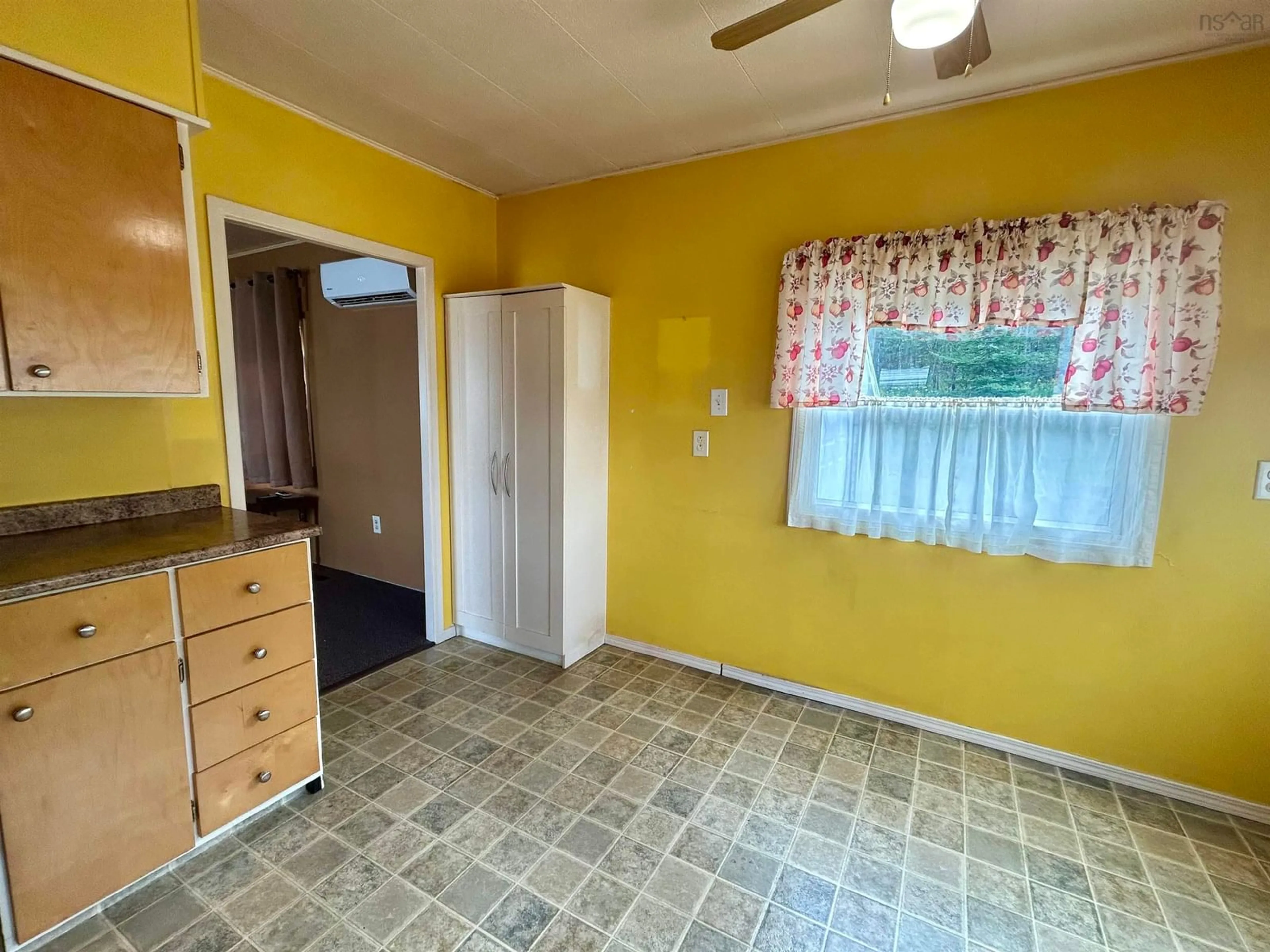 A pic of a room for 25 King St, Trenton Nova Scotia B0K 1X0