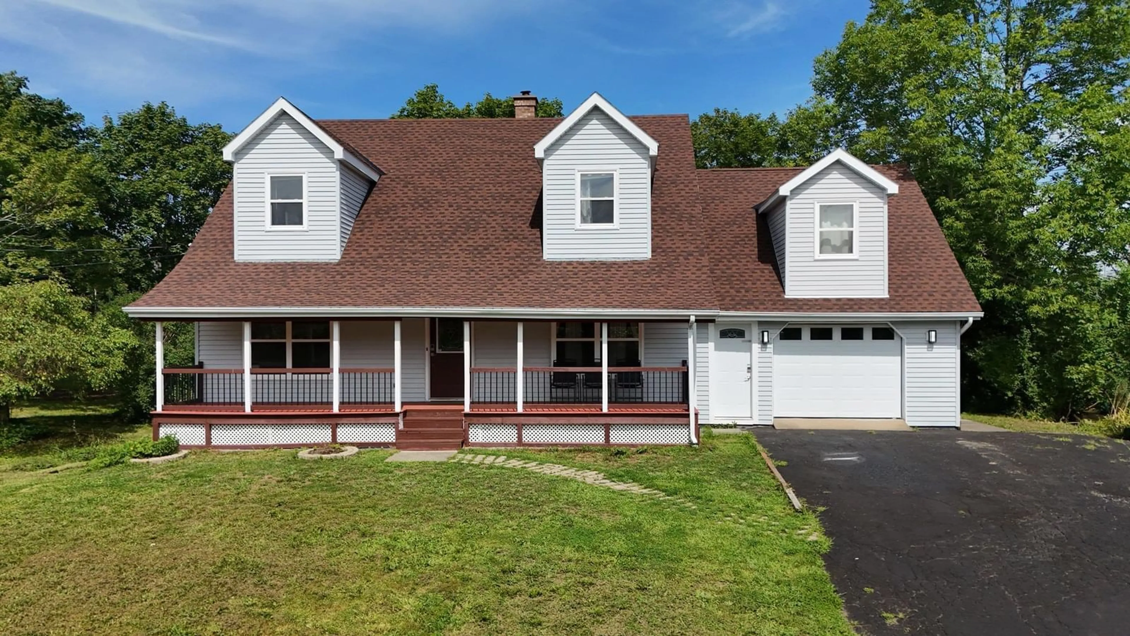 Home with vinyl exterior material, street for 269 Yankeetown Rd, Hammonds Plains Nova Scotia B3Z 1K8