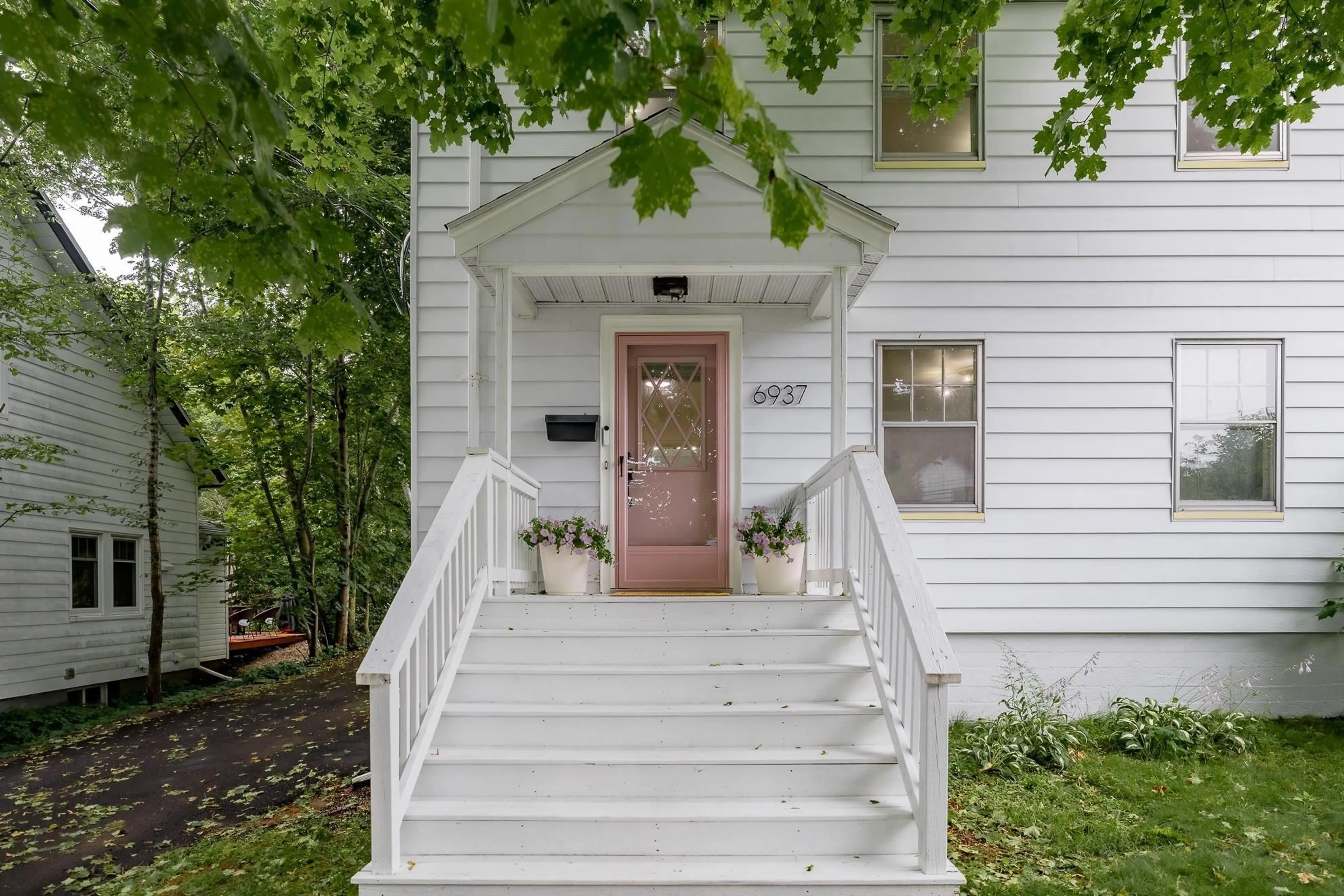 Unknown for 6937 Chebucto Rd, Halifax Nova Scotia B3L 1M6