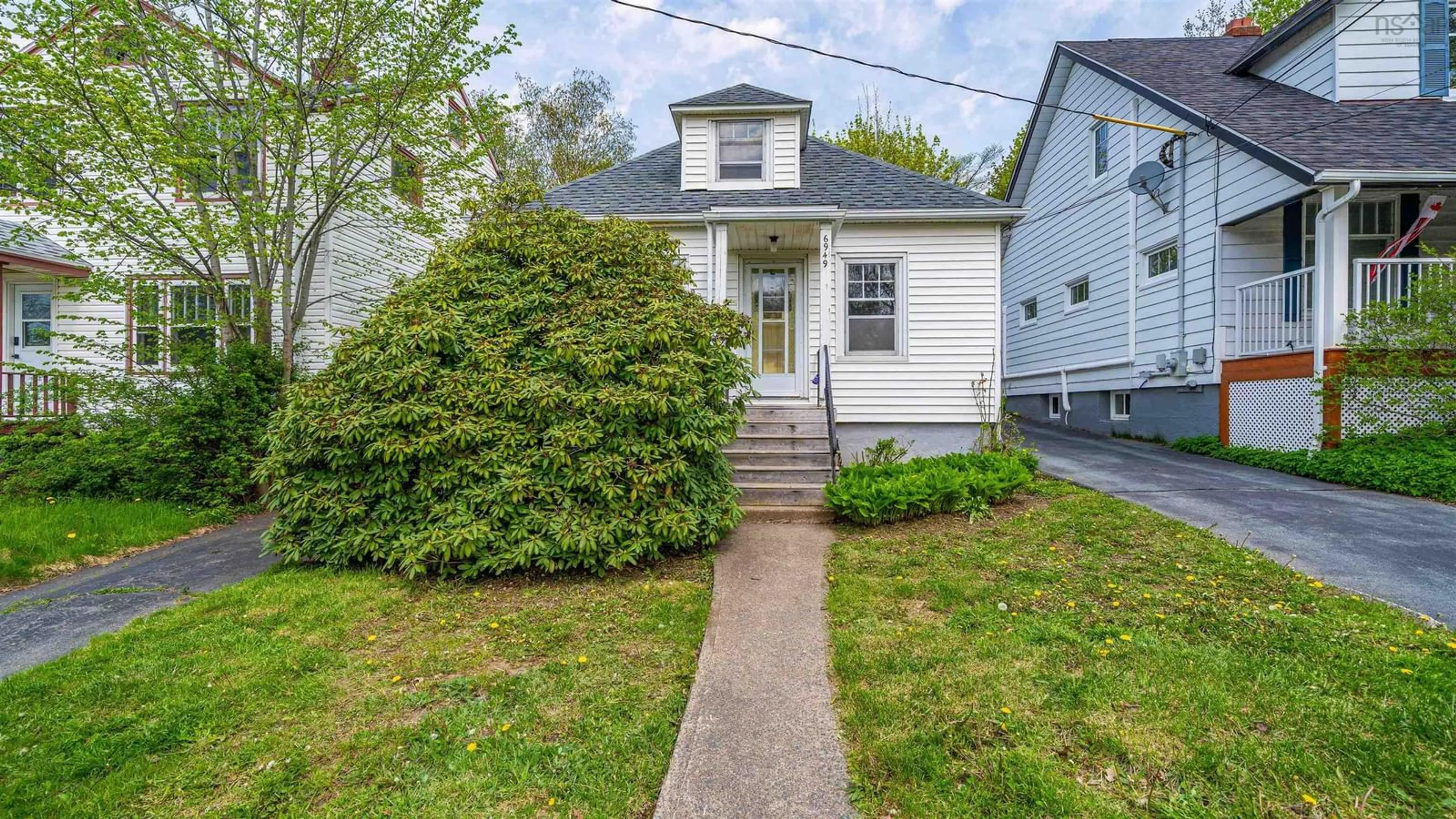 Unknown for 6949 Chebucto Rd, Halifax Nova Scotia B3L 1M6