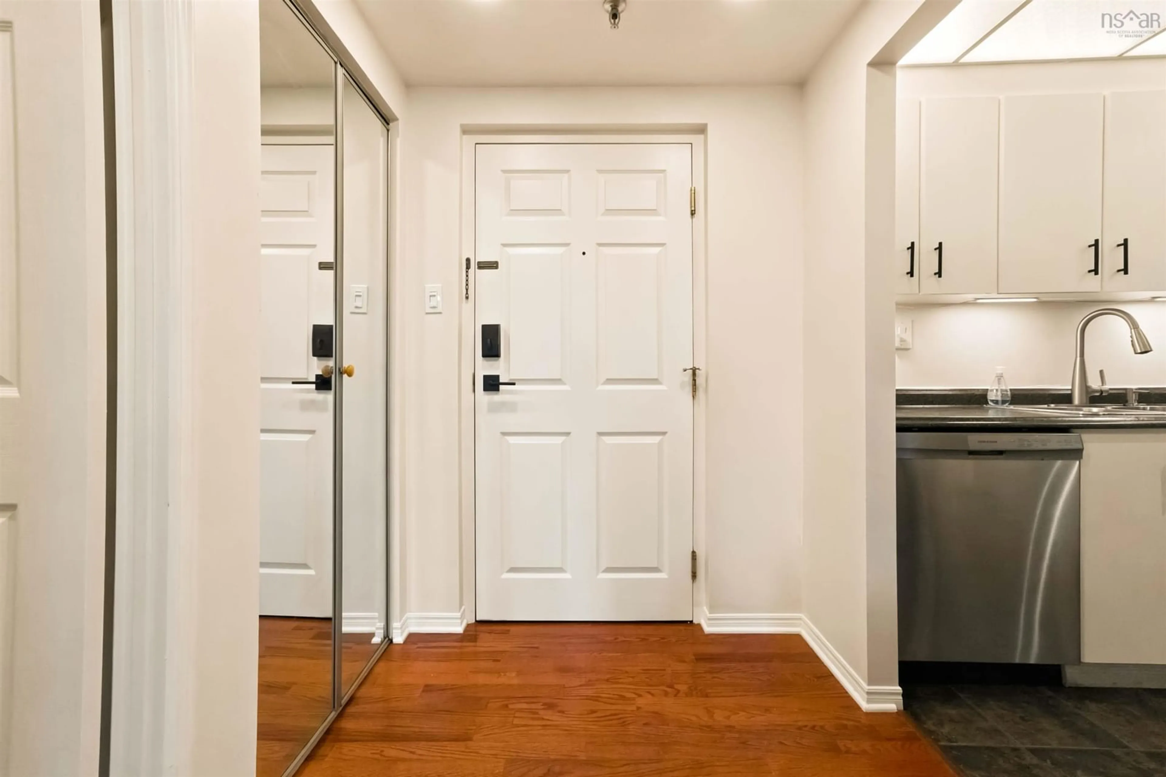 Indoor entryway for 30 Brookdale Cres #810, Dartmouth Nova Scotia B3A 4T7