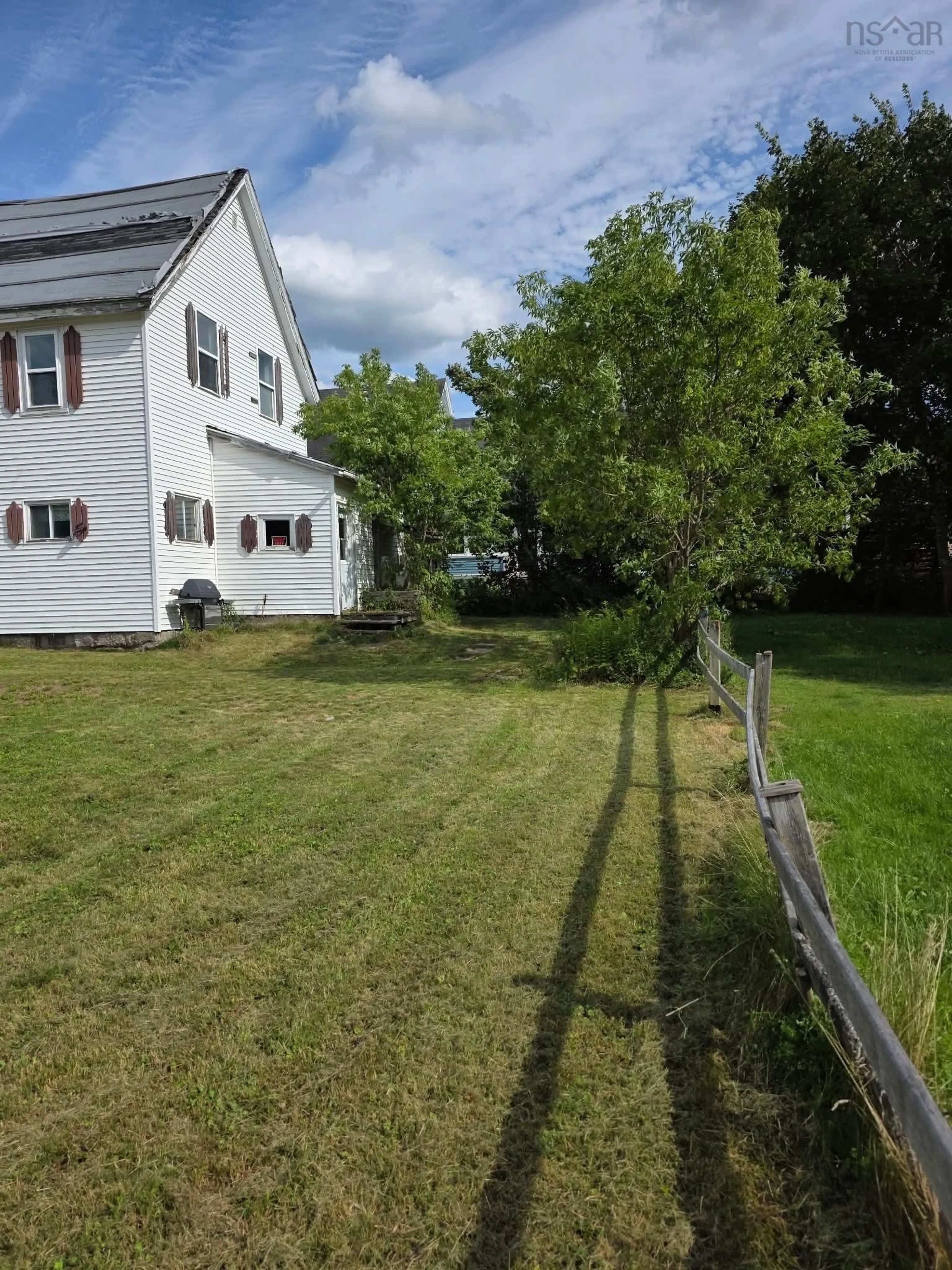 A pic from outside/outdoor area/front of a property/back of a property/a pic from drone, street for 48 Ellis St, Oxford Nova Scotia B0M 1P0