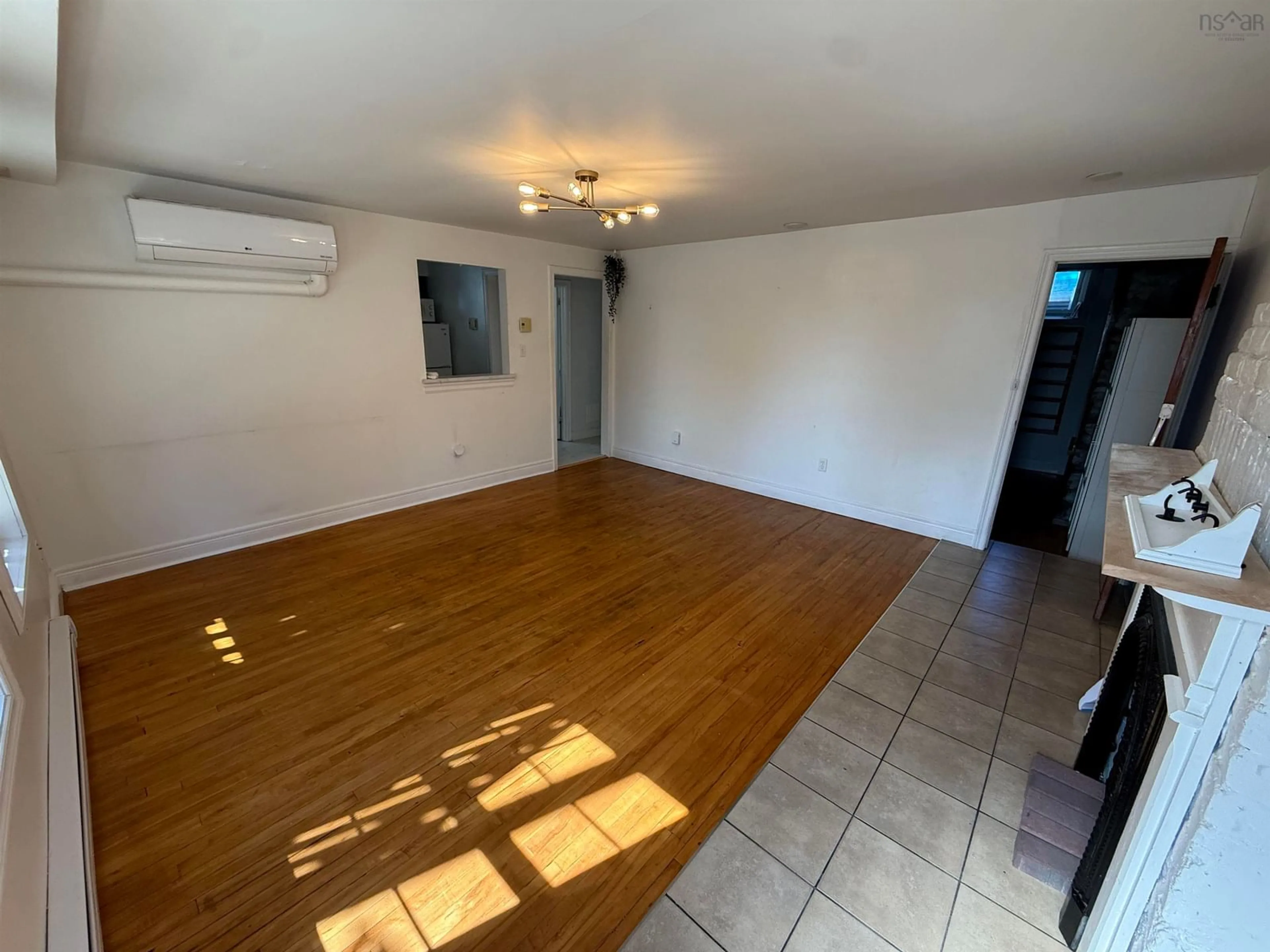 A pic of a room for 6&8 Tulip St, Dartmouth Nova Scotia B3A 2S4