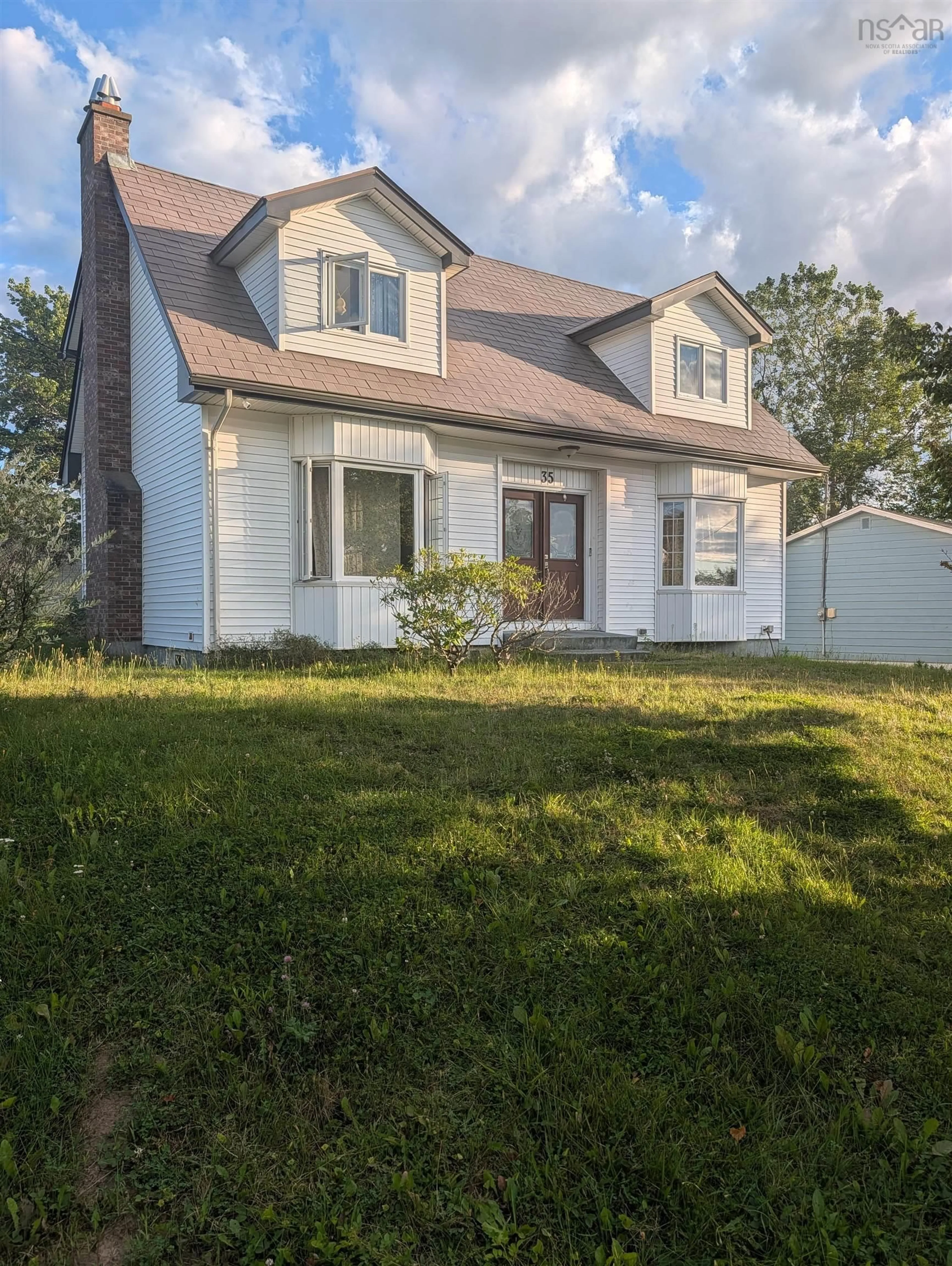 Home with vinyl exterior material, street for 35 Gourok Ave, Dartmouth Nova Scotia B2X 2B1