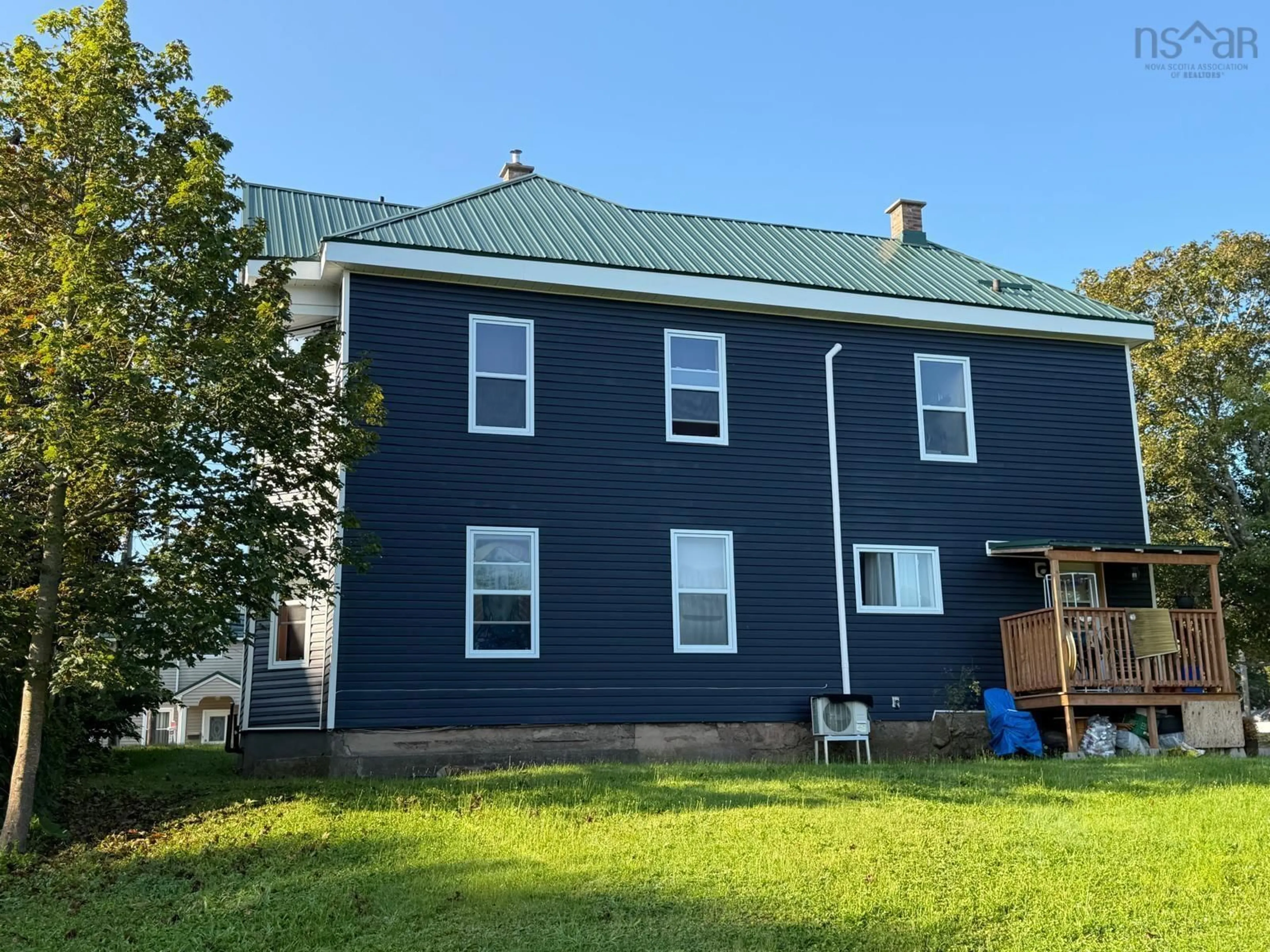 A pic from outside/outdoor area/front of a property/back of a property/a pic from drone, building for 457 Robie St, Truro Nova Scotia B2N 1M1