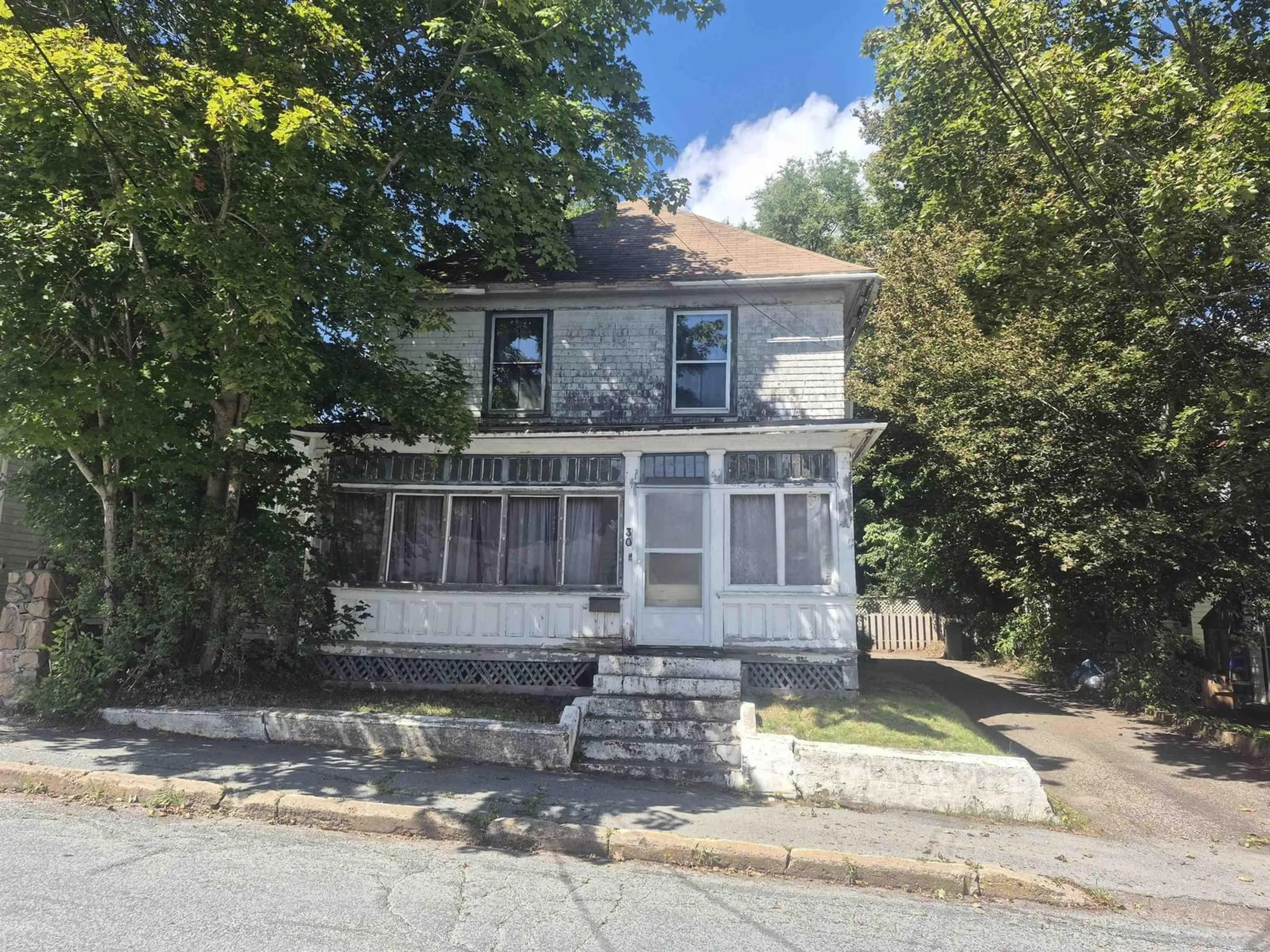 Unknown for 30 Phoenix St, Bridgewater Nova Scotia B4V 2H7