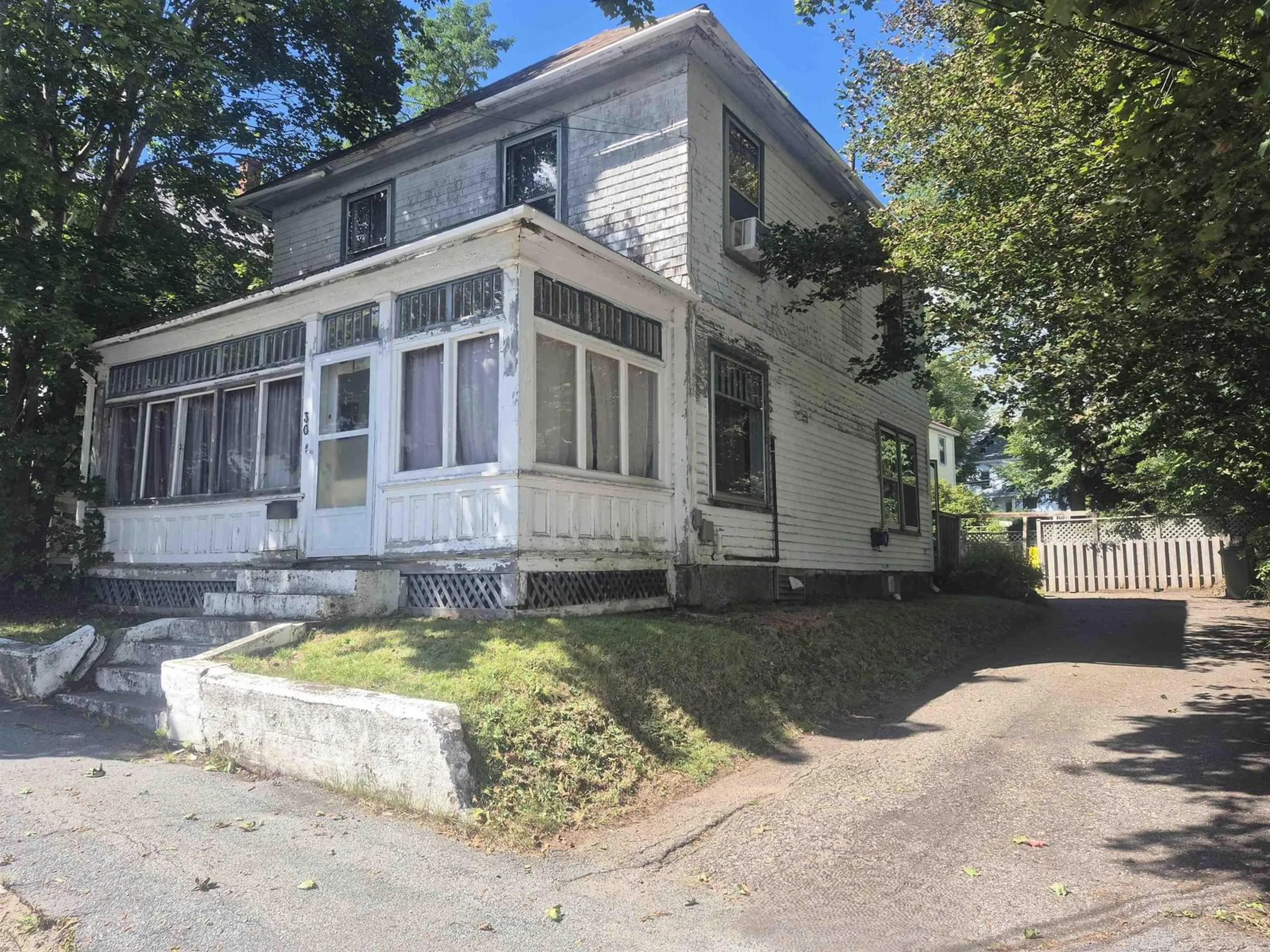 Unknown for 30 Phoenix St, Bridgewater Nova Scotia B4V 2H7