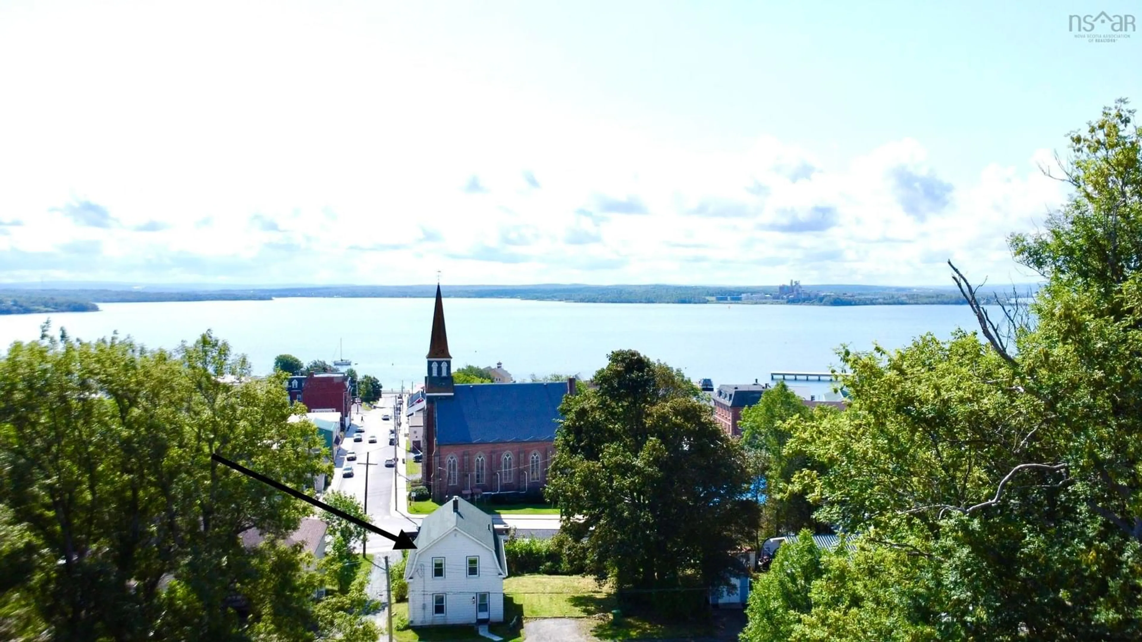 Blurry image for 19 Farm Street, Pictou Nova Scotia B0K 1H0