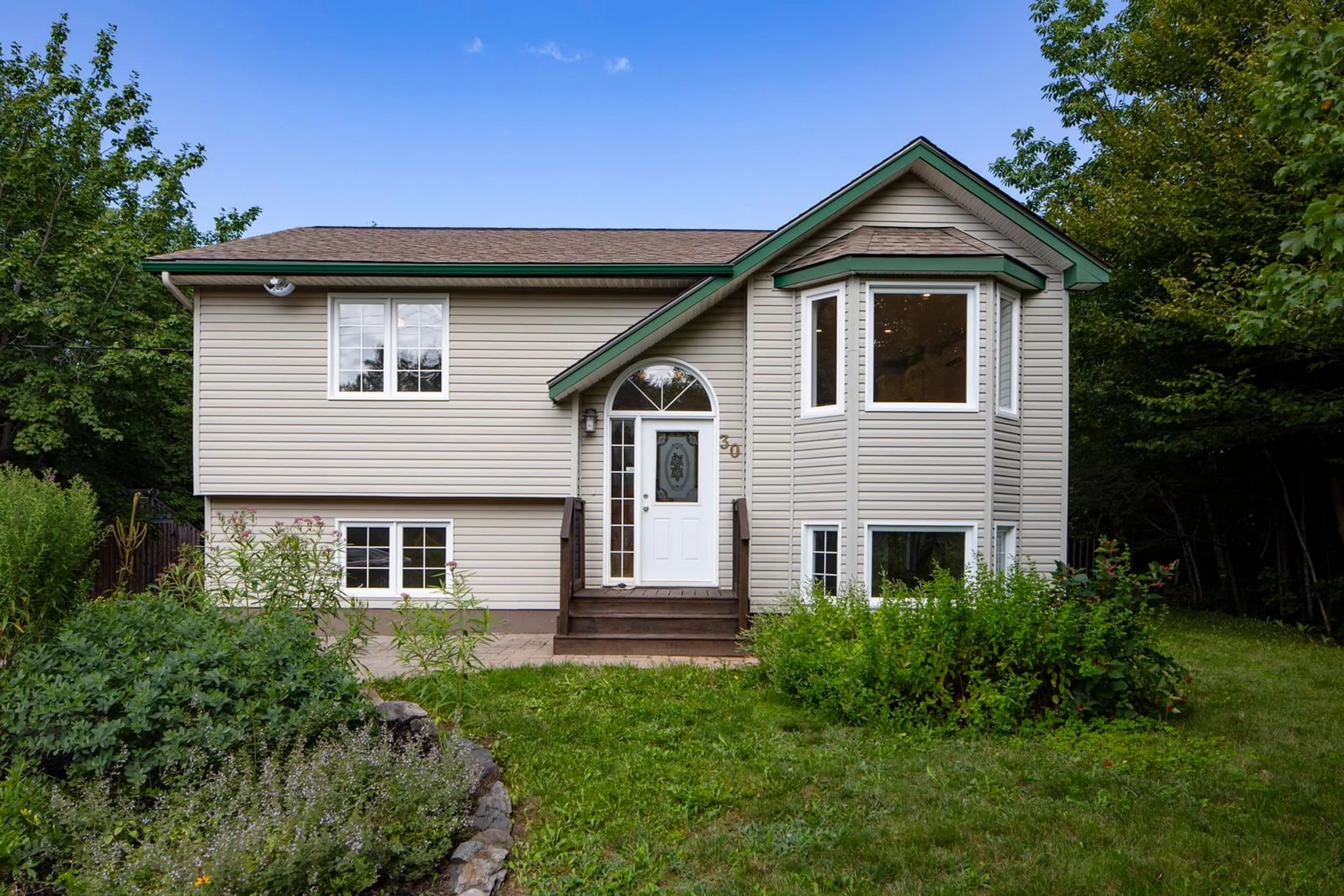 Home with vinyl exterior material, unknown for 30 Dyke Rd, Cow Bay Nova Scotia B3G 1K2