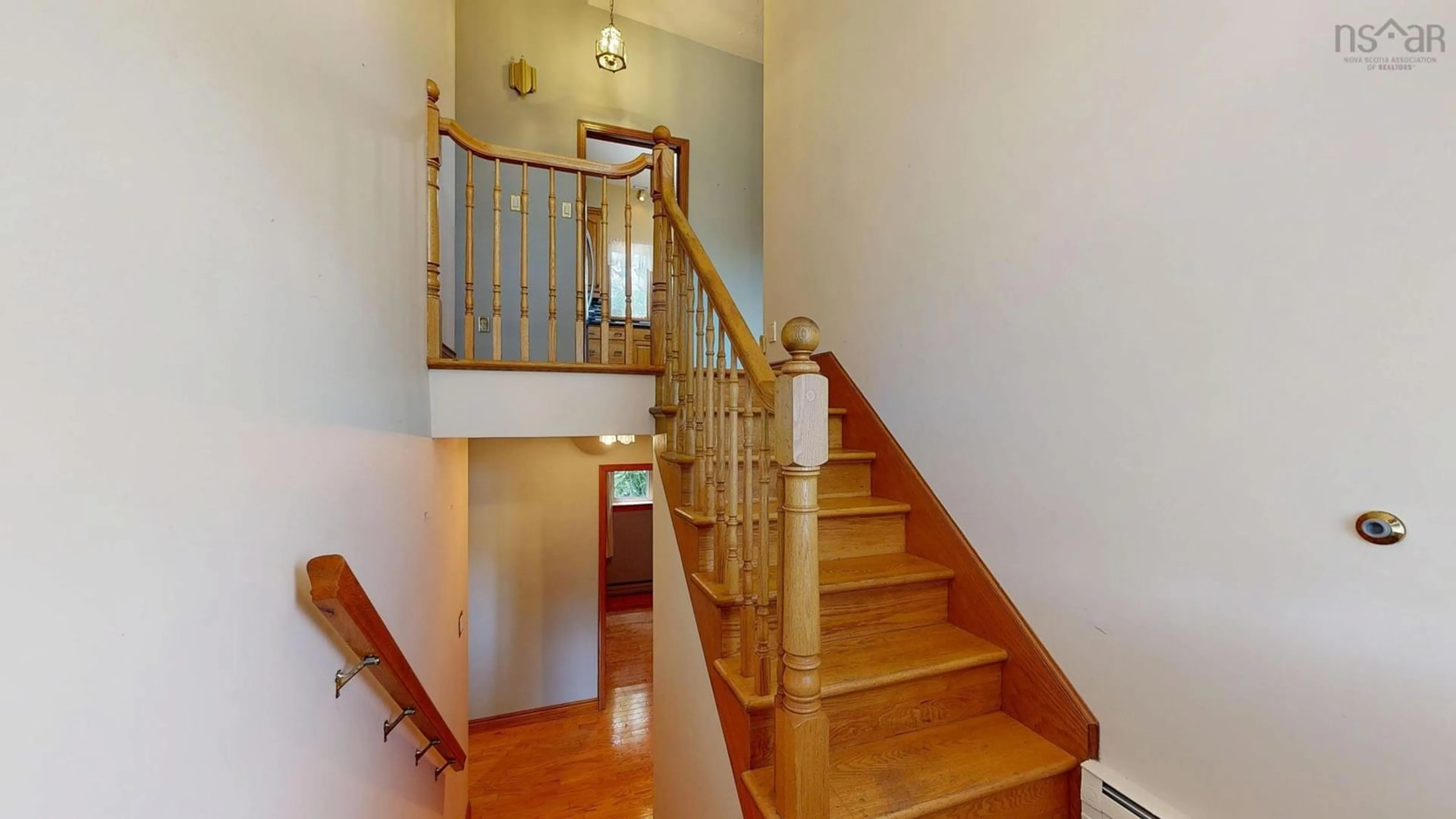 Indoor foyer for Deepwood     Clayton Park Cres #24, Clayton Park Nova Scotia B3M 2Y5