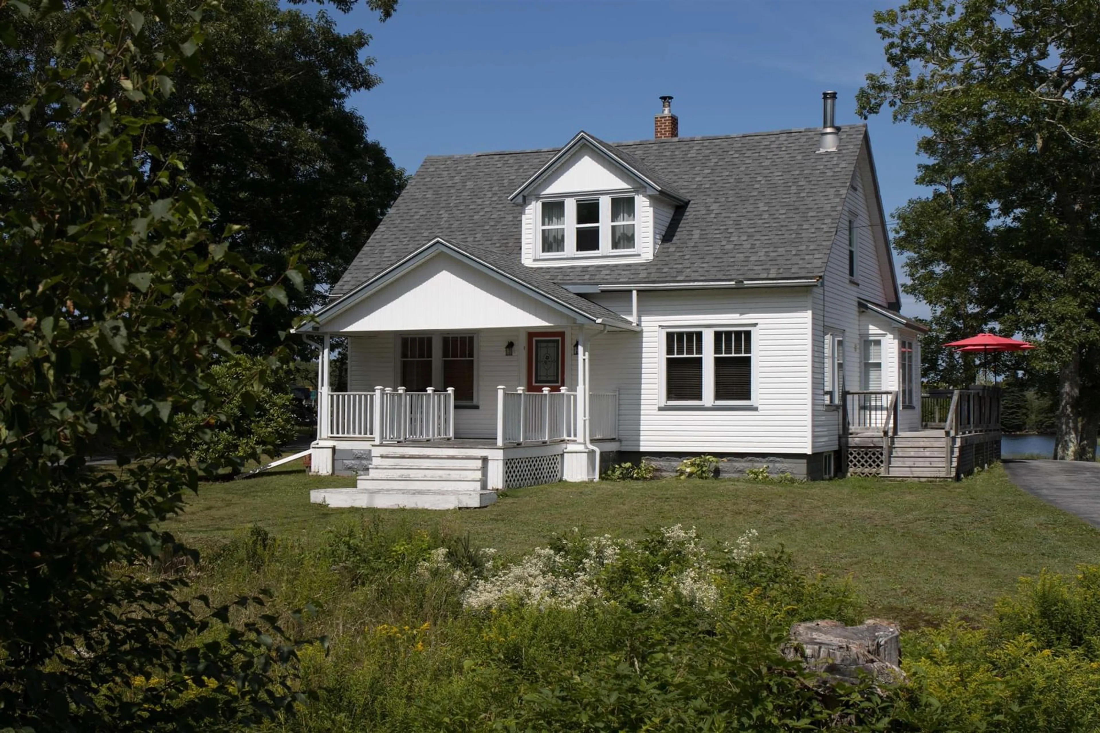 Home with vinyl exterior material, street for 127 Chemin Old Oak Rd, Glenwood Nova Scotia B0W 1W0