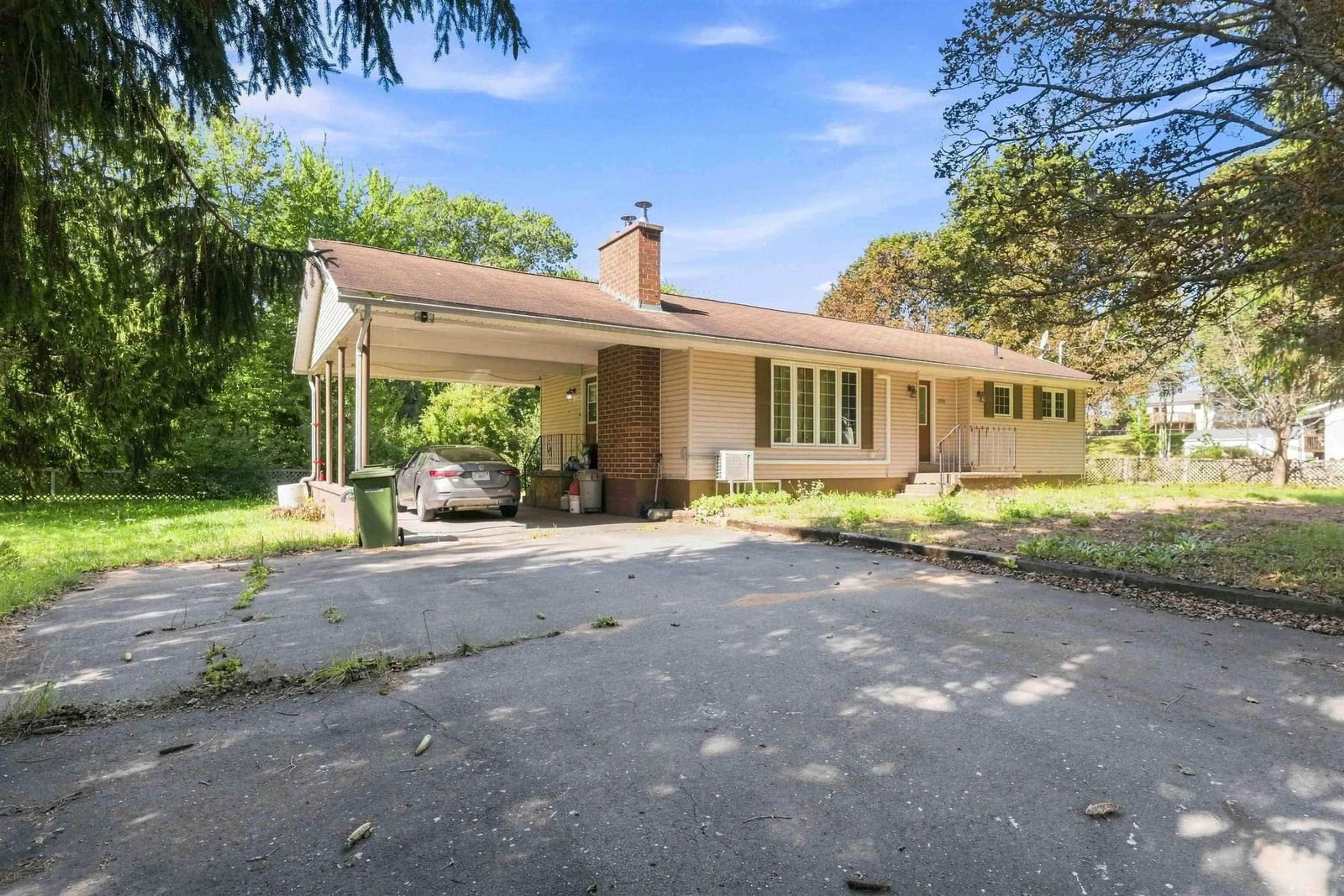 A pic from outside/outdoor area/front of a property/back of a property/a pic from drone, street for 1081 Tufts Ave, Greenwood Nova Scotia B0P 1R0